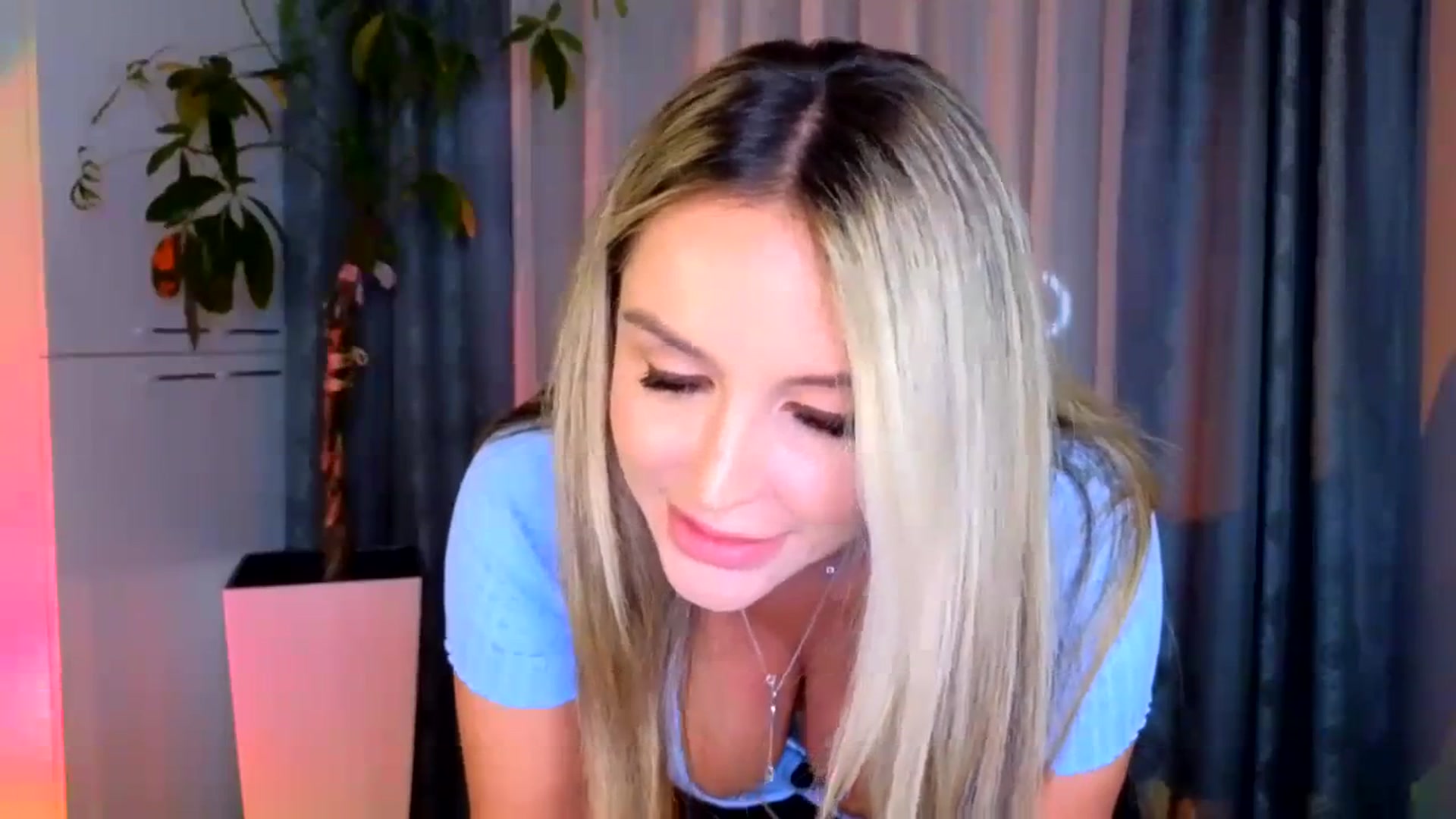 Gallery image thumbnail from TheSassyOne's myfreecams stream on, 11/03/2023, 02:47 image 3 of 20