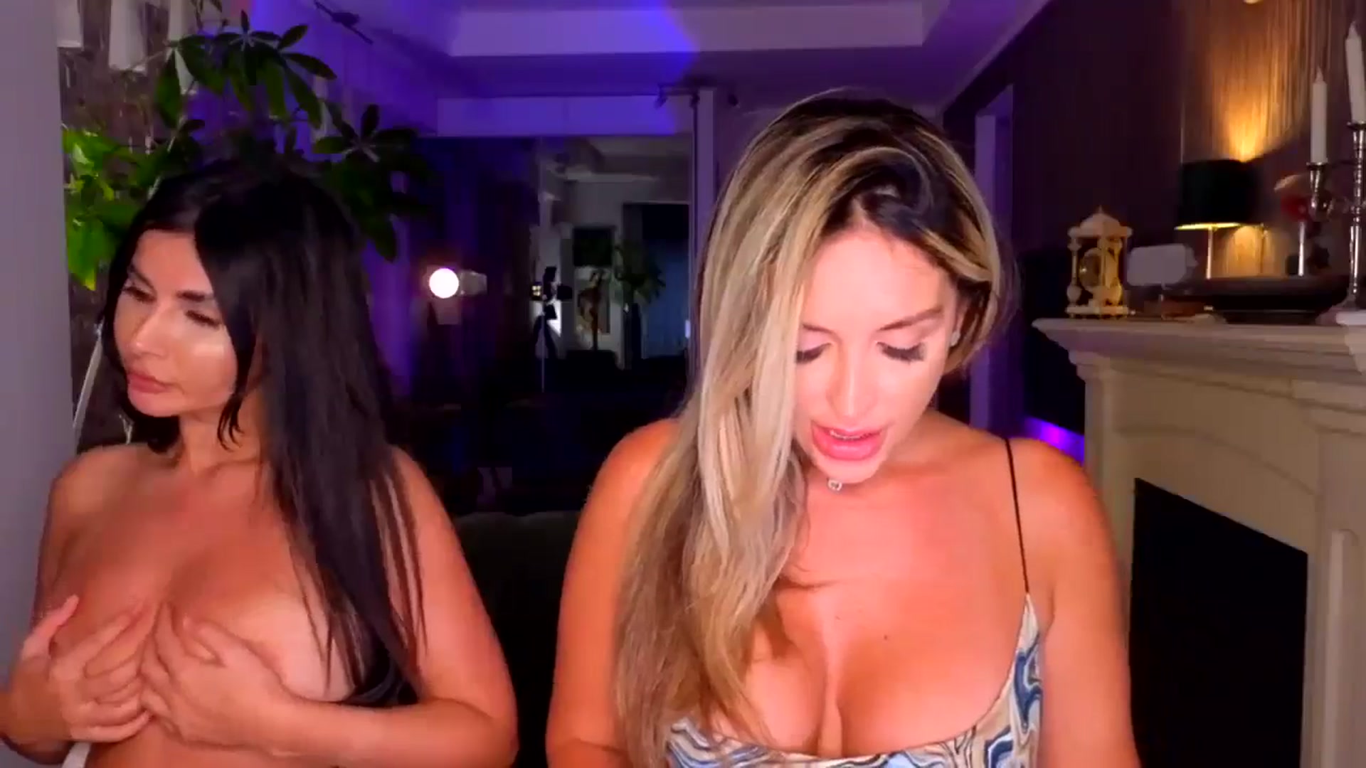 Gallery image thumbnail from TheSassyOne's myfreecams stream on, 07/18/2024, 16:51 image 20 of 20