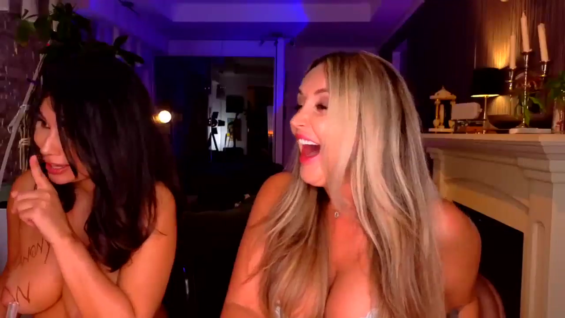Gallery image thumbnail from TheSassyOne's myfreecams stream on, 09/14/2024, 21:58 image 4 of 20