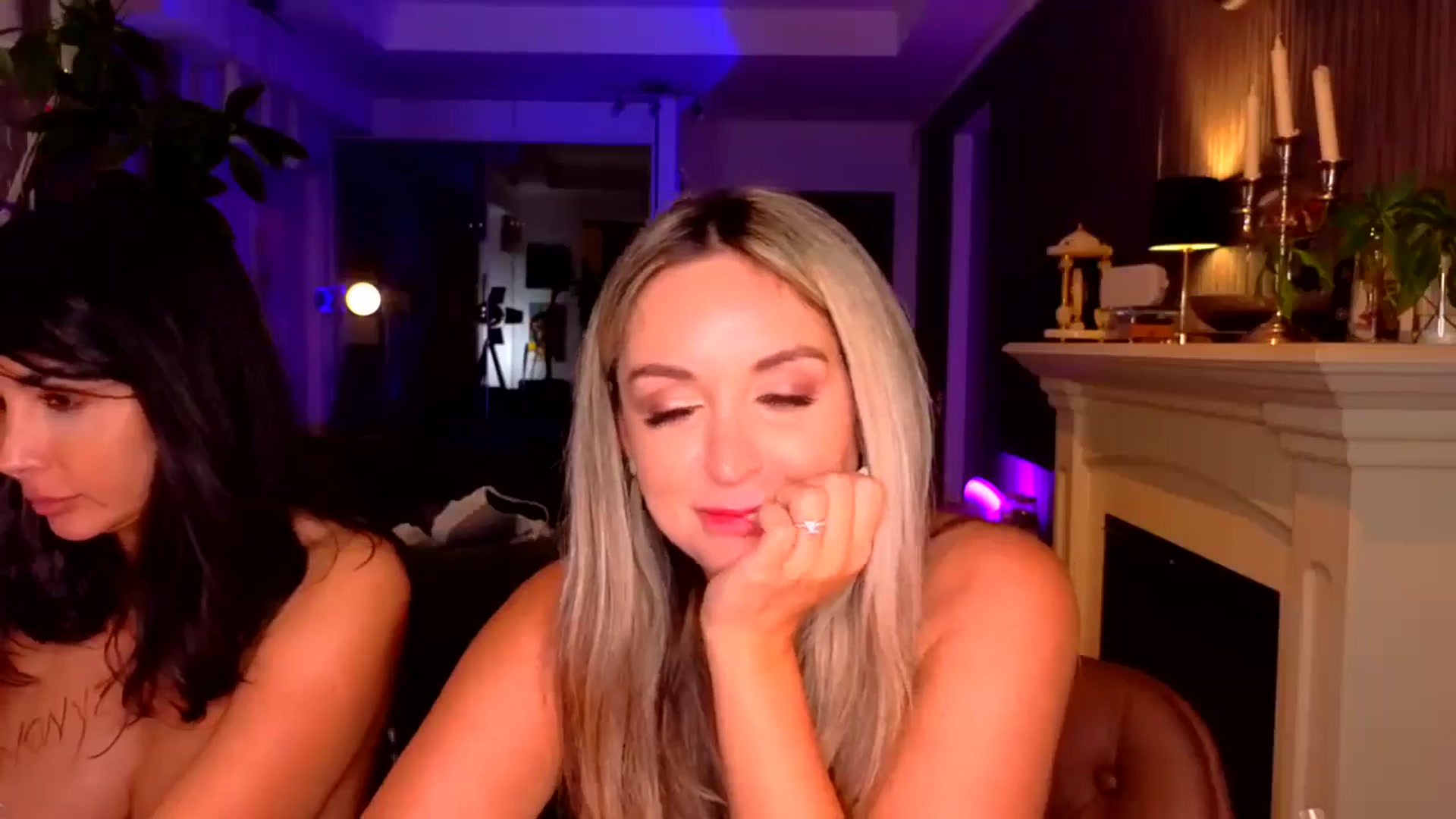 Gallery image thumbnail from TheSassyOne's myfreecams stream on, 09/14/2024, 21:58 image 9 of 20