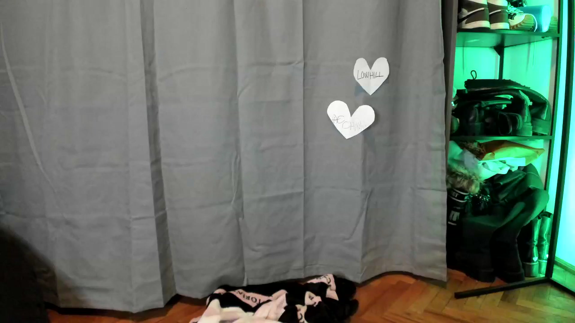 Gallery image thumbnail from TheScrewer's myfreecams stream on, 02/29/2024, 23:51 image 12 of 20