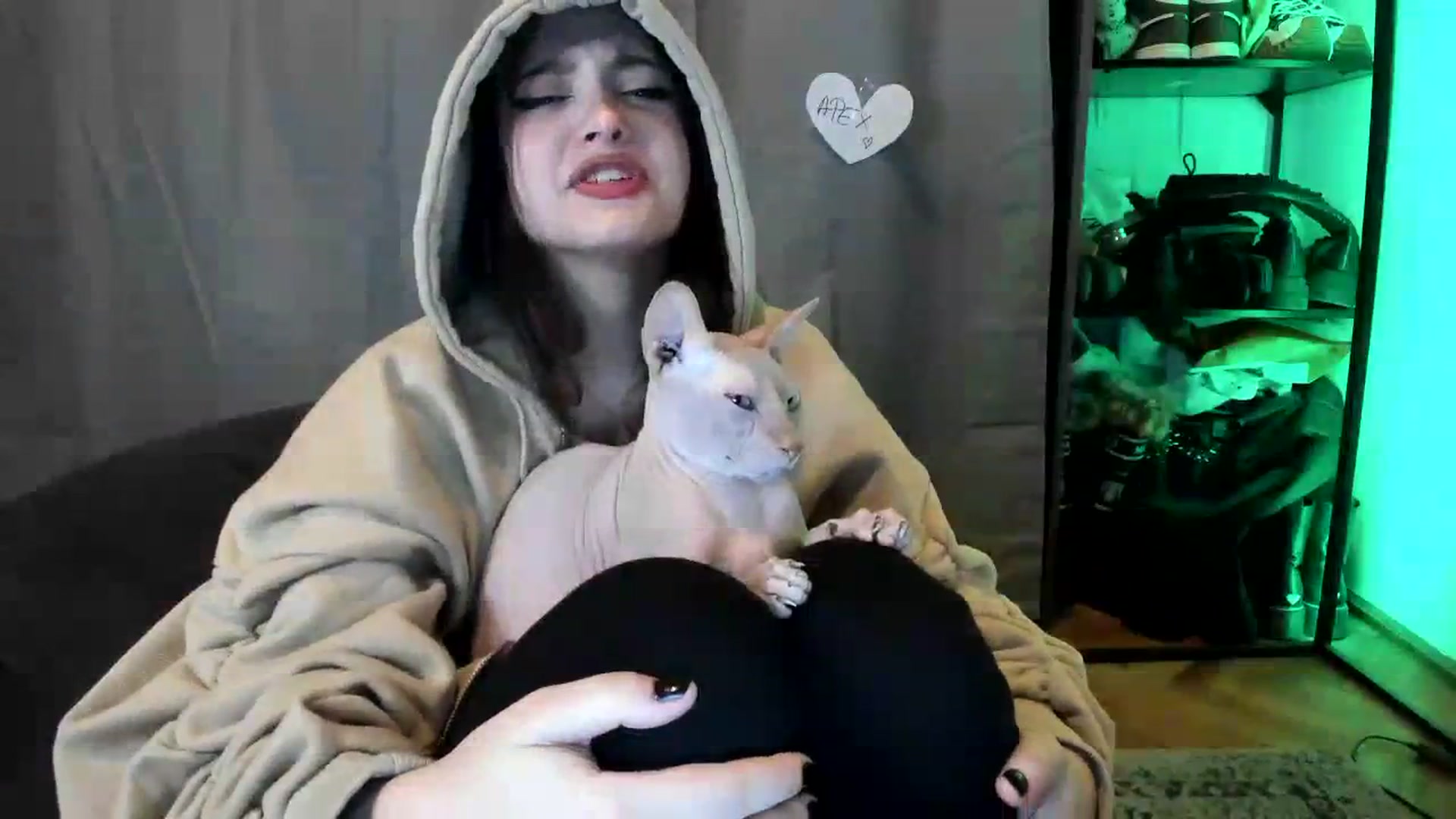 Gallery image thumbnail from TheScrewer's myfreecams stream on, 03/02/2024, 21:58 image 10 of 20