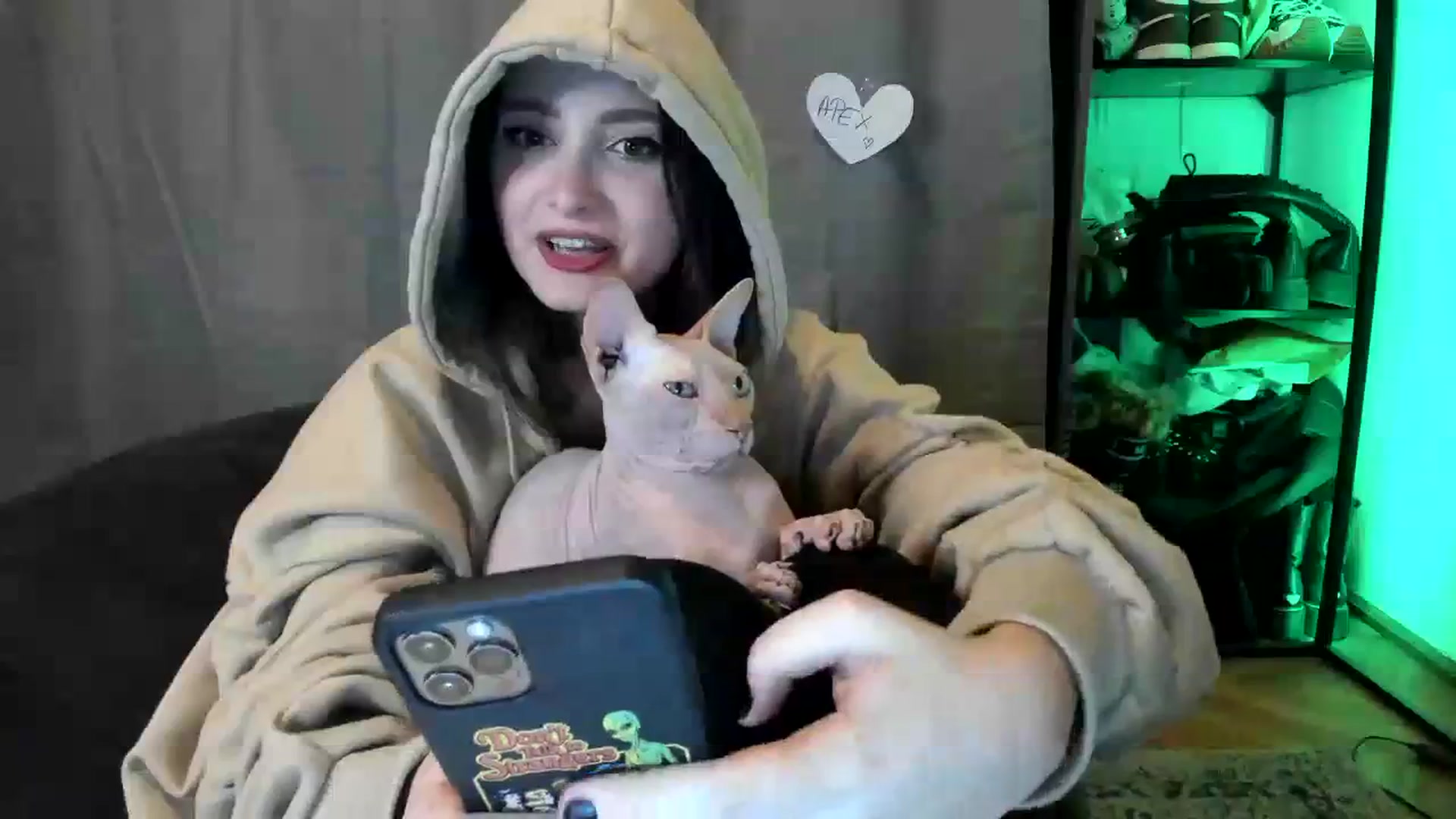 Gallery image thumbnail from TheScrewer's myfreecams stream on, 03/02/2024, 21:58 image 11 of 20