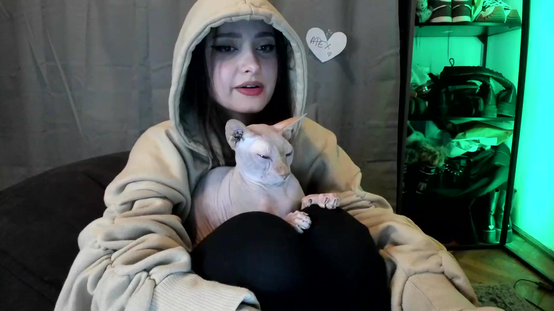 Gallery image thumbnail from TheScrewer's myfreecams stream on, 03/02/2024, 21:58 image 9 of 20