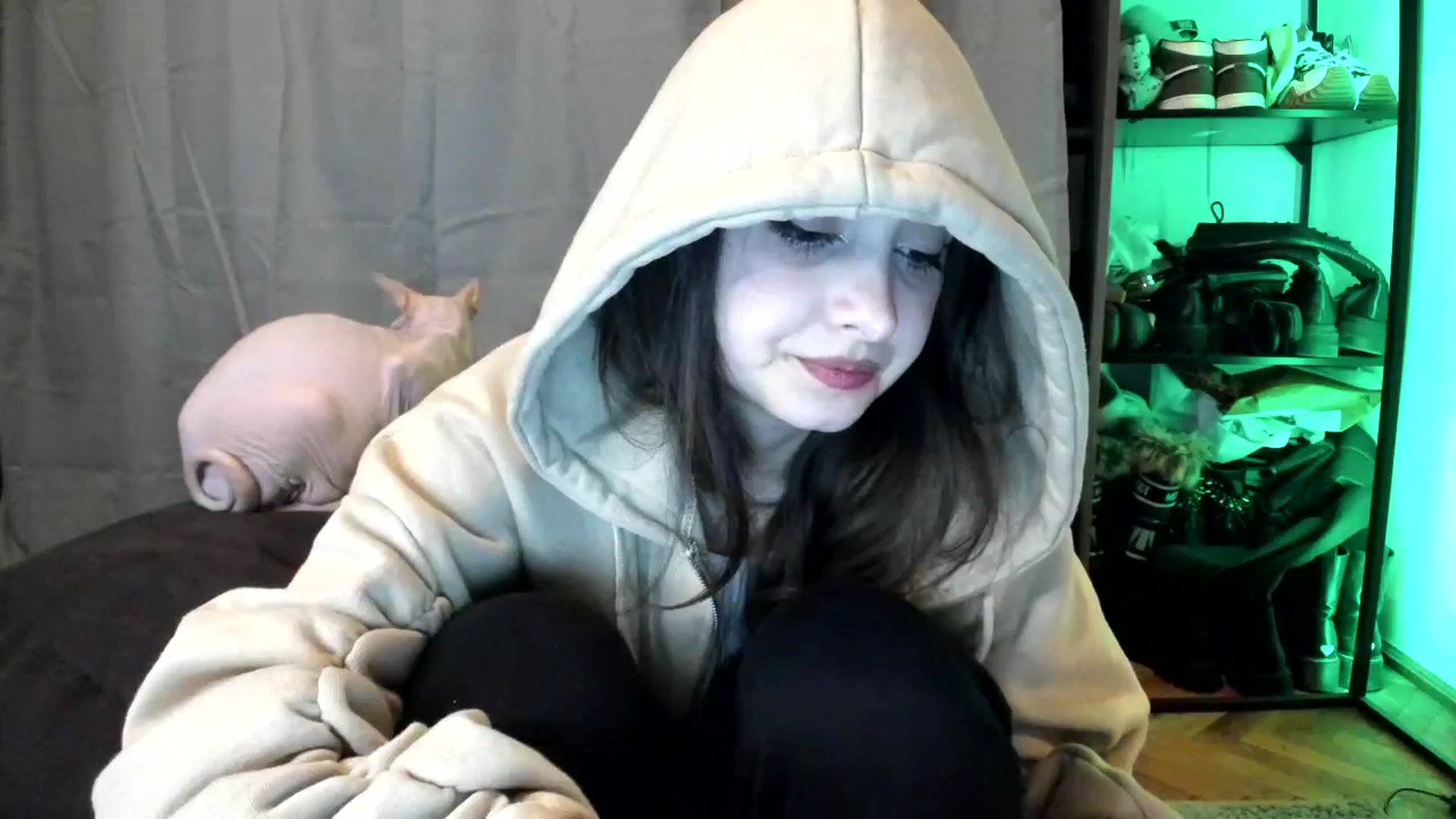 Gallery image thumbnail from TheScrewer's myfreecams stream on, 03/02/2024, 21:58 image 20 of 20