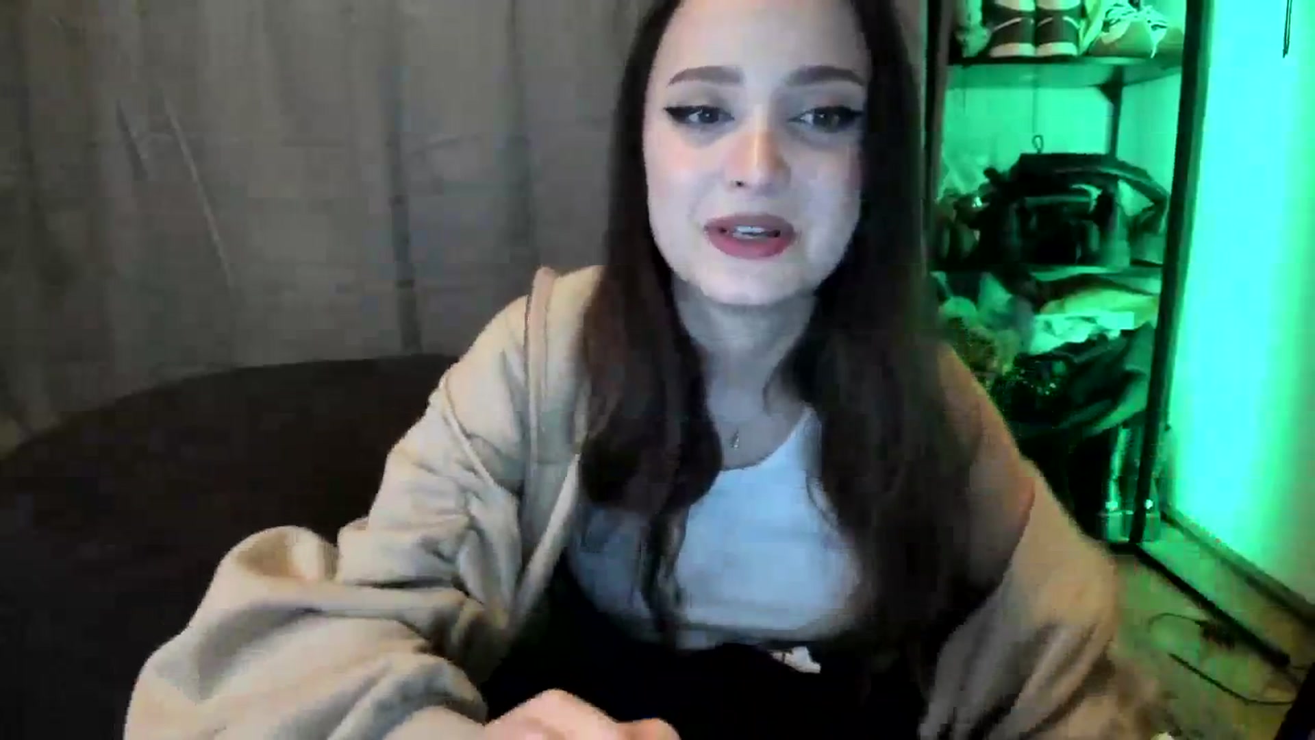 Gallery image thumbnail from TheScrewer's myfreecams stream on, 03/02/2024, 23:04 image 16 of 20