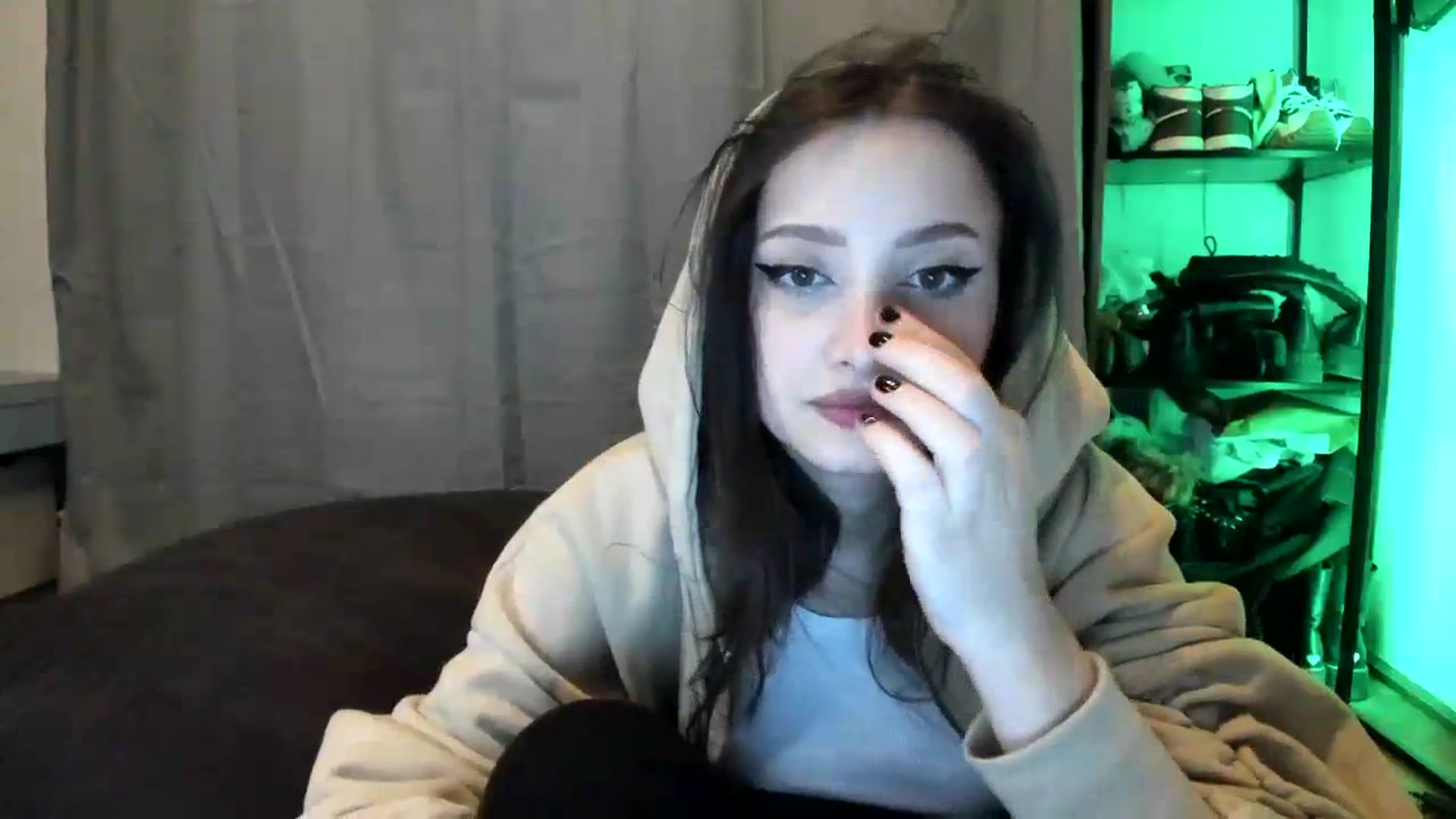 Gallery image thumbnail from TheScrewer's myfreecams stream on, 03/02/2024, 23:04 image 4 of 20