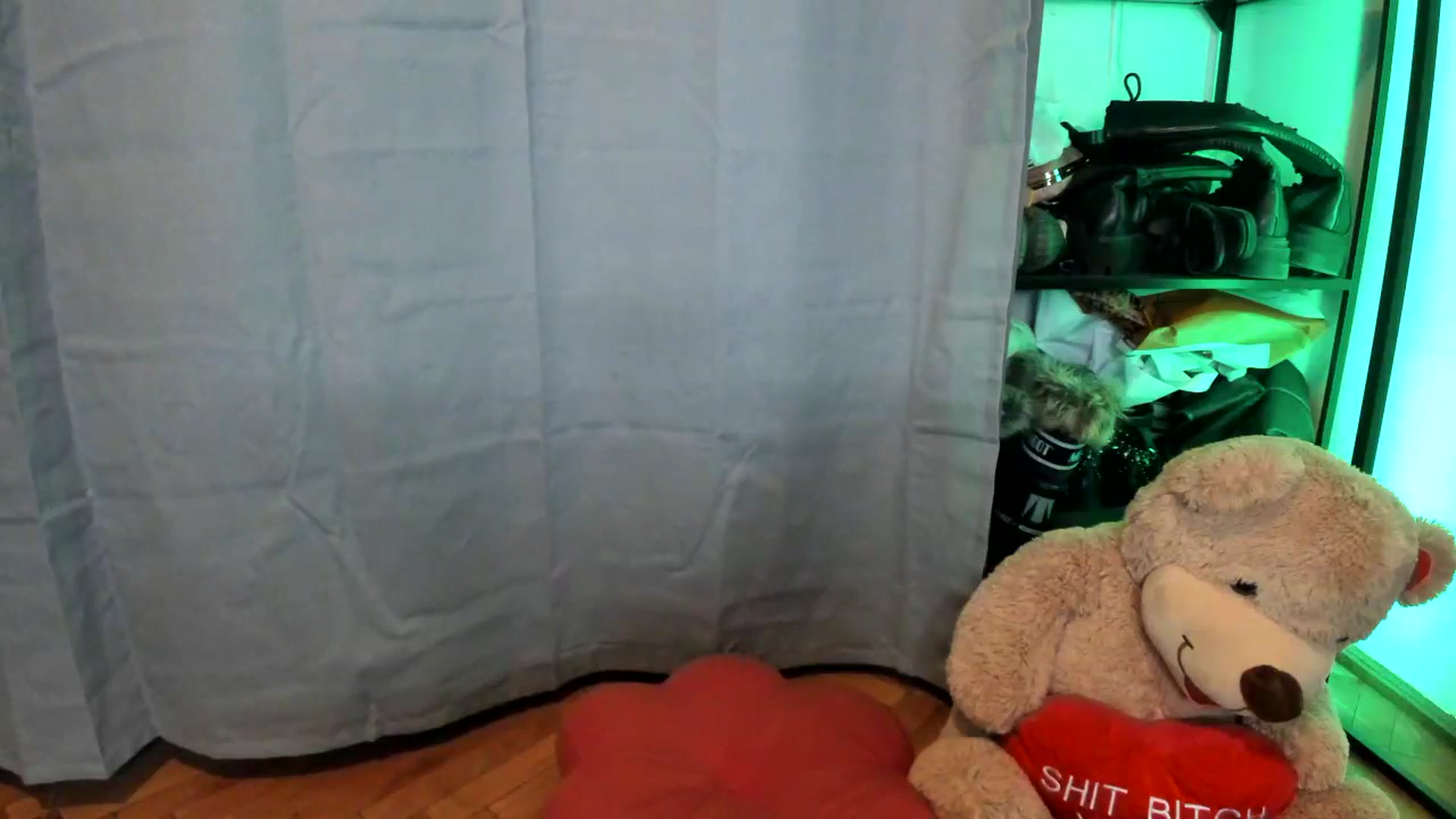 Gallery image thumbnail from TheScrewer's myfreecams stream on, 03/10/2024, 23:19 image 4 of 20