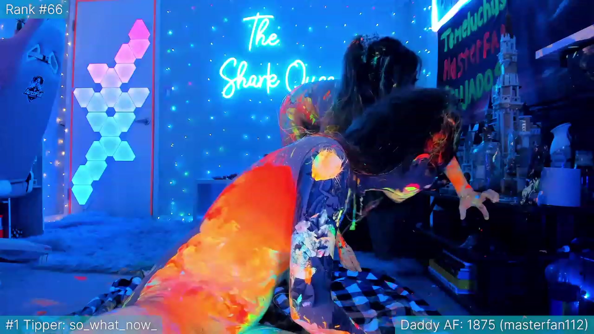 Gallery image thumbnail from TheSharkQueen's myfreecams stream on, 11/19/2022, 08:41 image 13 of 20