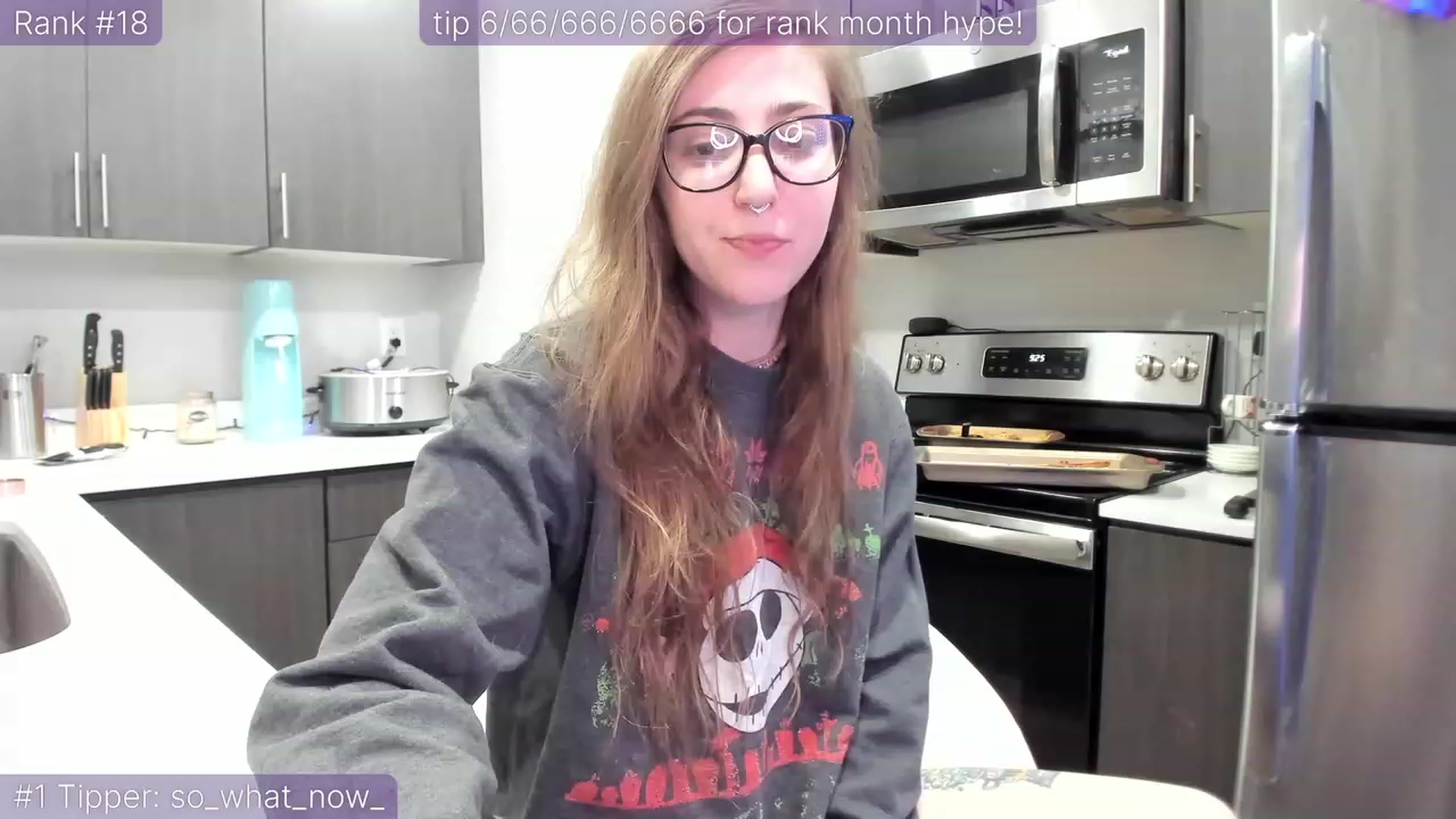 Gallery image thumbnail from TheSharkQueen's myfreecams stream on, 12/02/2022, 06:06 image 16 of 20