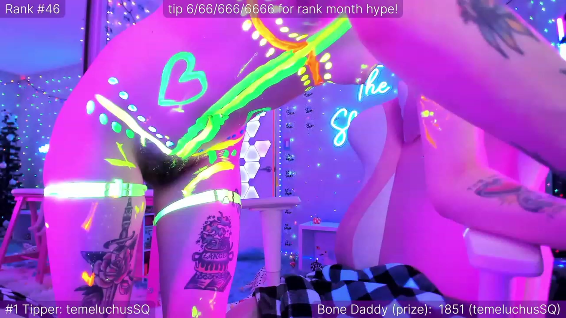 Gallery image thumbnail from TheSharkQueen's myfreecams stream on, 12/03/2022, 05:59 image 8 of 20