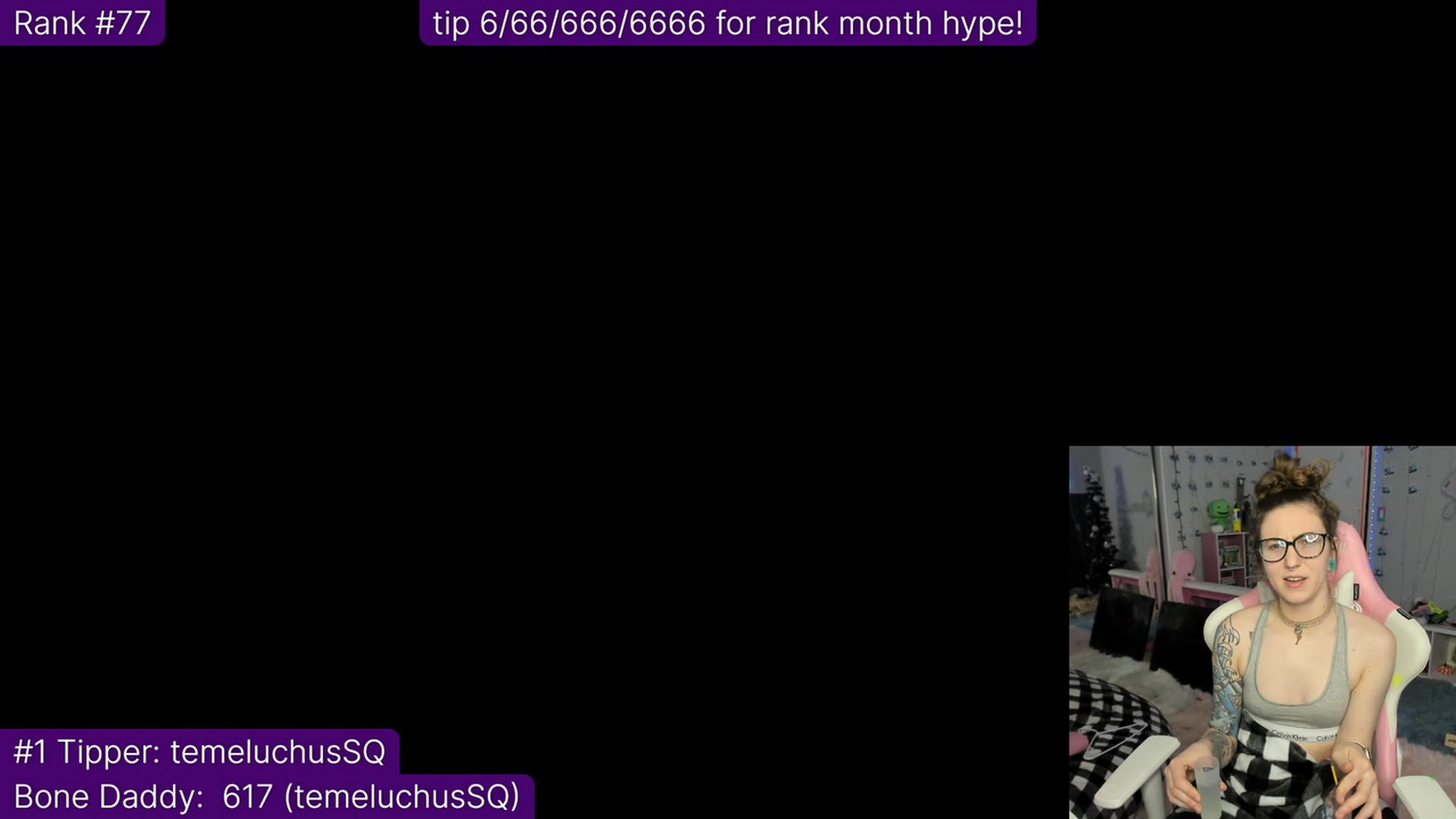 Gallery image thumbnail from TheSharkQueen's myfreecams stream on, 12/06/2022, 03:31 image 5 of 20
