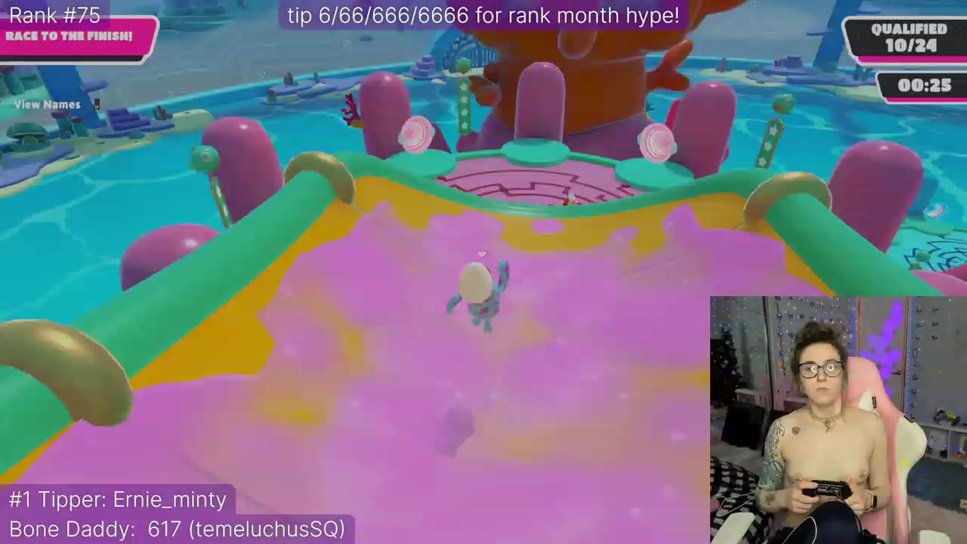 Gallery image thumbnail from TheSharkQueen's myfreecams stream on, 12/06/2022, 05:37 image 17 of 20