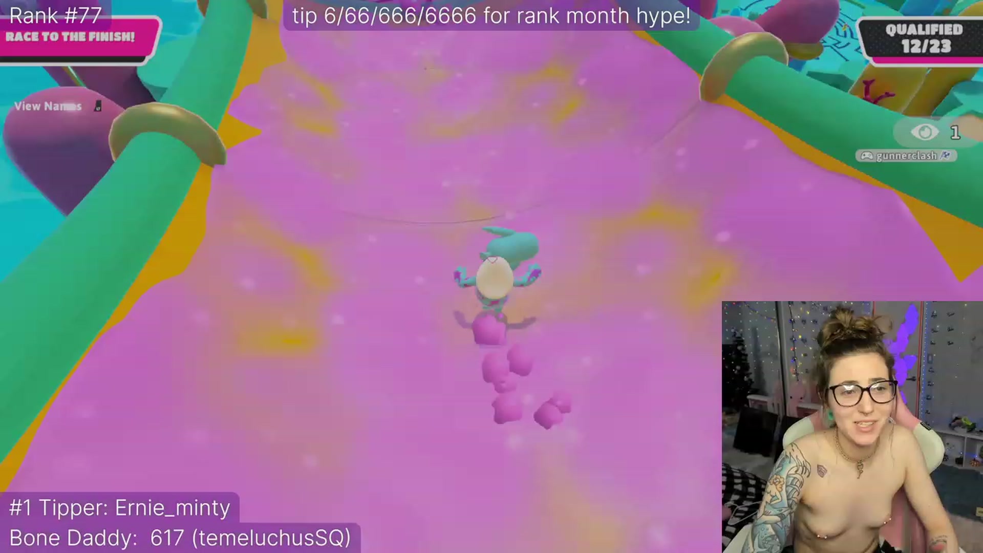 Gallery image thumbnail from TheSharkQueen's myfreecams stream on, 12/06/2022, 06:00 image 5 of 20