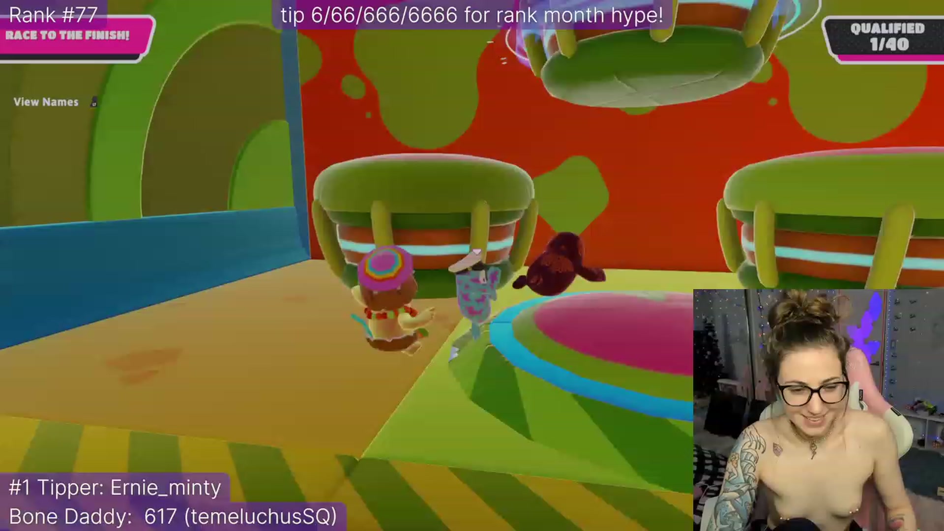 Gallery image thumbnail from TheSharkQueen's myfreecams stream on, 12/06/2022, 06:00 image 10 of 20