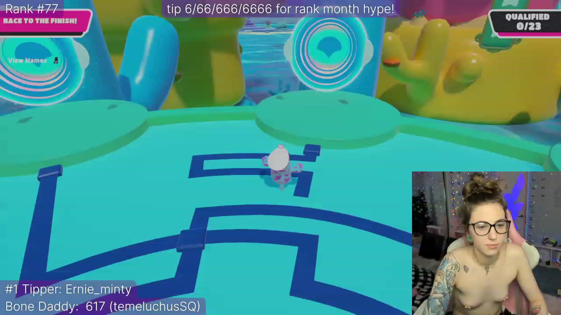 Gallery image thumbnail from TheSharkQueen's myfreecams stream on, 12/06/2022, 06:00 image 4 of 20