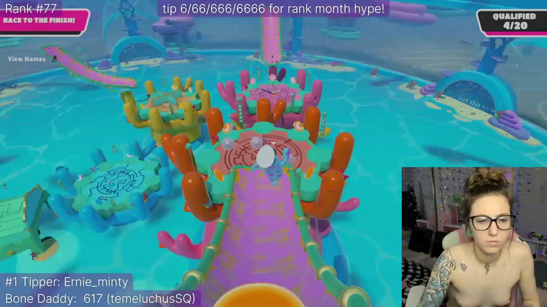 Gallery image thumbnail from TheSharkQueen's myfreecams stream on, 12/06/2022, 06:00 image 16 of 20