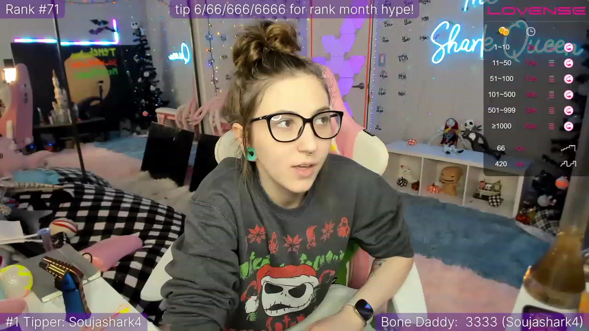 Gallery image thumbnail from TheSharkQueen's myfreecams stream on, 12/09/2022, 02:37 image 11 of 20