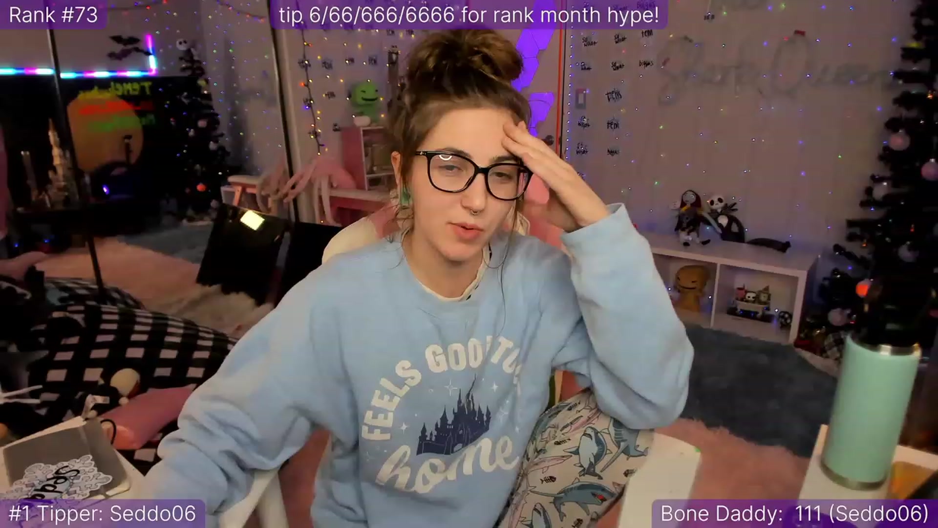 Gallery image thumbnail from TheSharkQueen's myfreecams stream on, 12/09/2022, 09:34 image 12 of 20