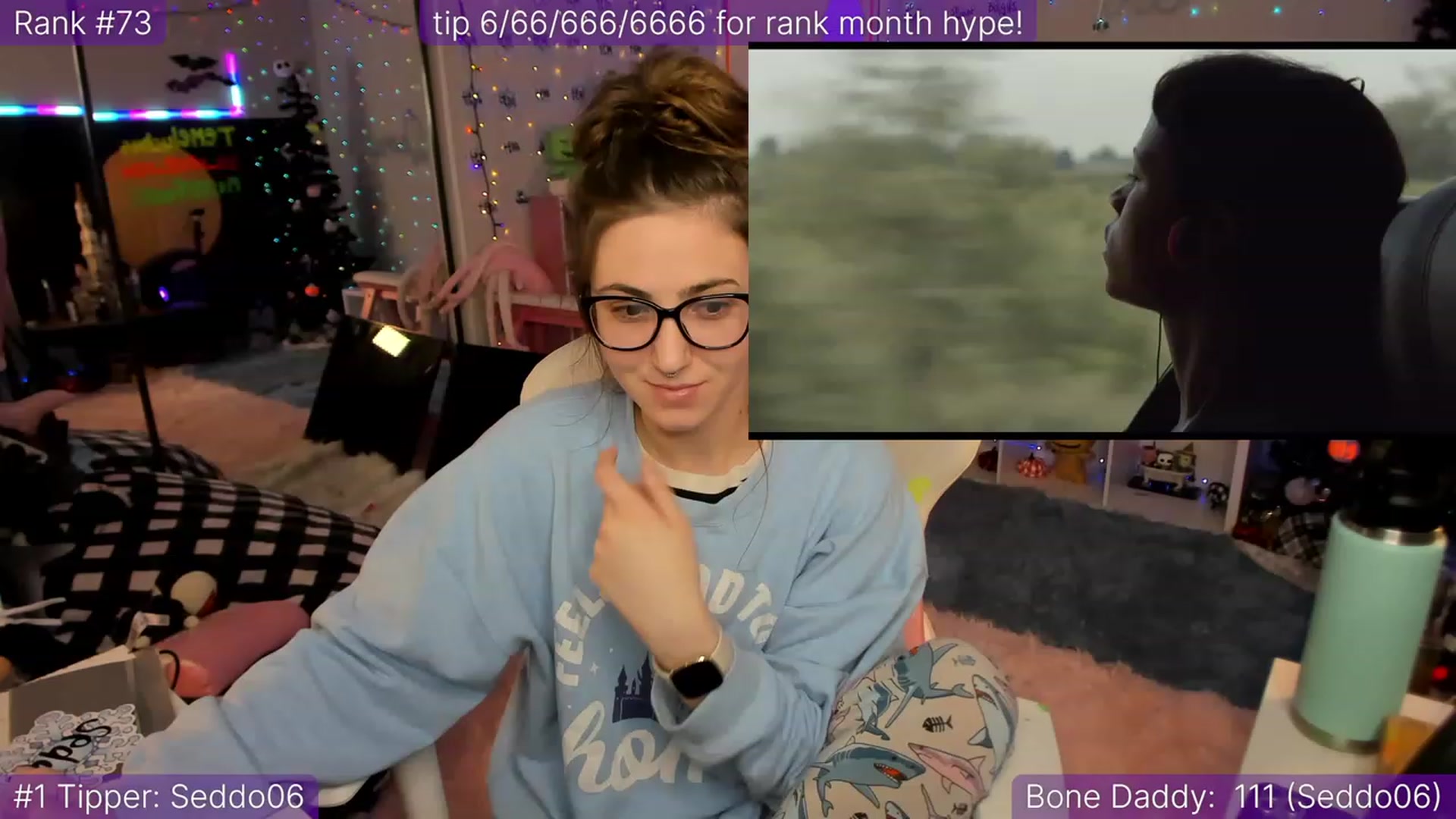 Gallery image thumbnail from TheSharkQueen's myfreecams stream on, 12/09/2022, 09:34 image 19 of 20