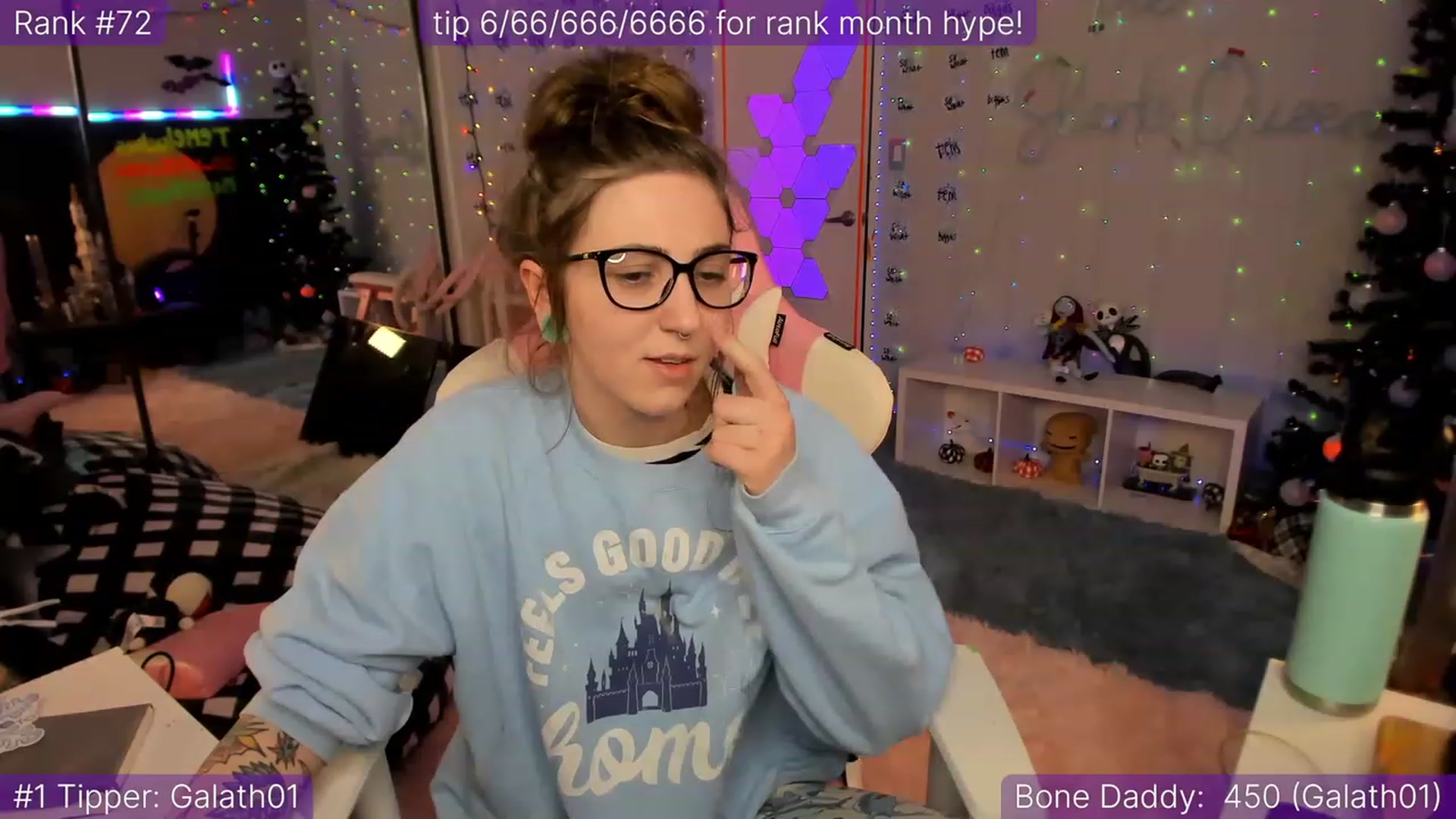Gallery image thumbnail from TheSharkQueen's myfreecams stream on, 12/09/2022, 12:10 image 10 of 20