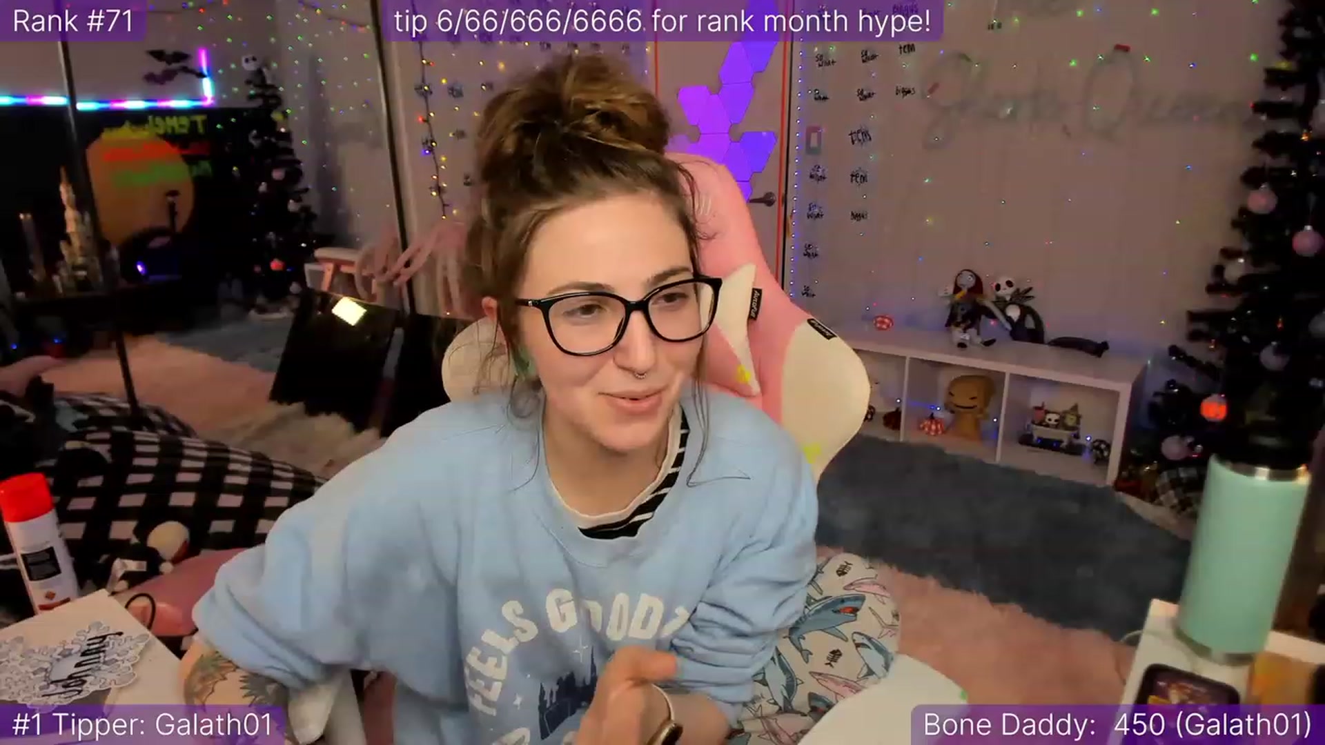 Gallery image thumbnail from TheSharkQueen's myfreecams stream on, 12/09/2022, 12:10 image 18 of 20