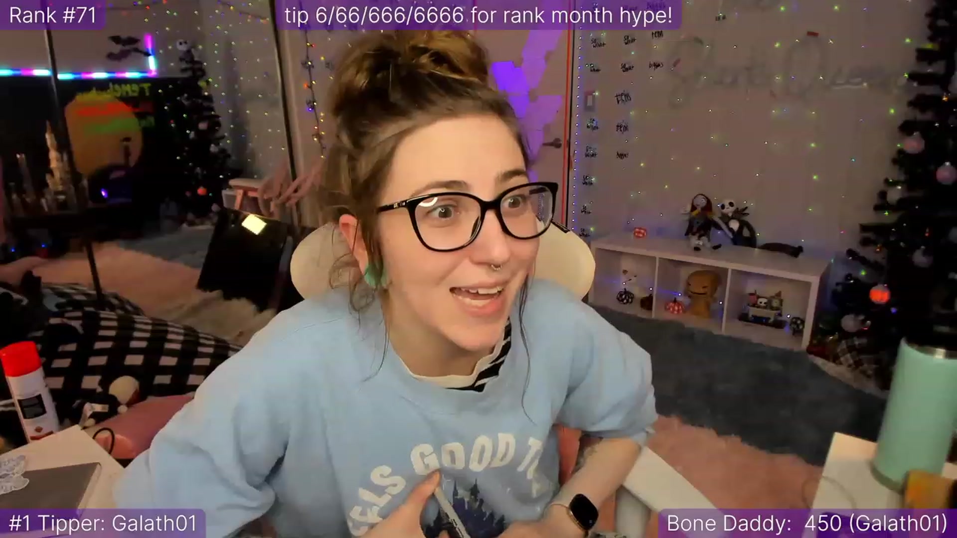 Gallery image thumbnail from TheSharkQueen's myfreecams stream on, 12/09/2022, 12:10 image 12 of 20