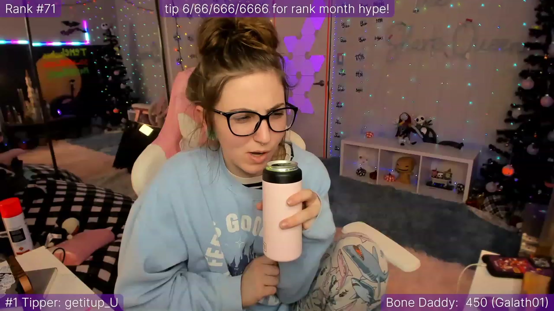 Gallery image thumbnail from TheSharkQueen's myfreecams stream on, 12/09/2022, 12:46 image 4 of 20