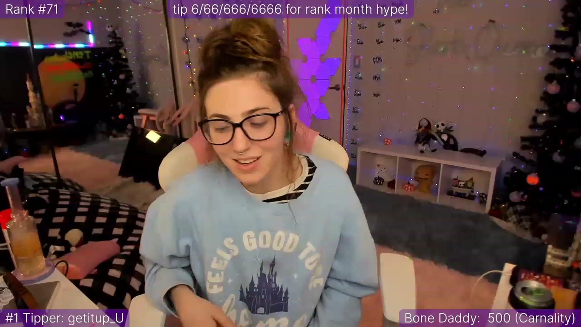 Gallery image thumbnail from TheSharkQueen's myfreecams stream on, 12/09/2022, 12:46 image 12 of 20