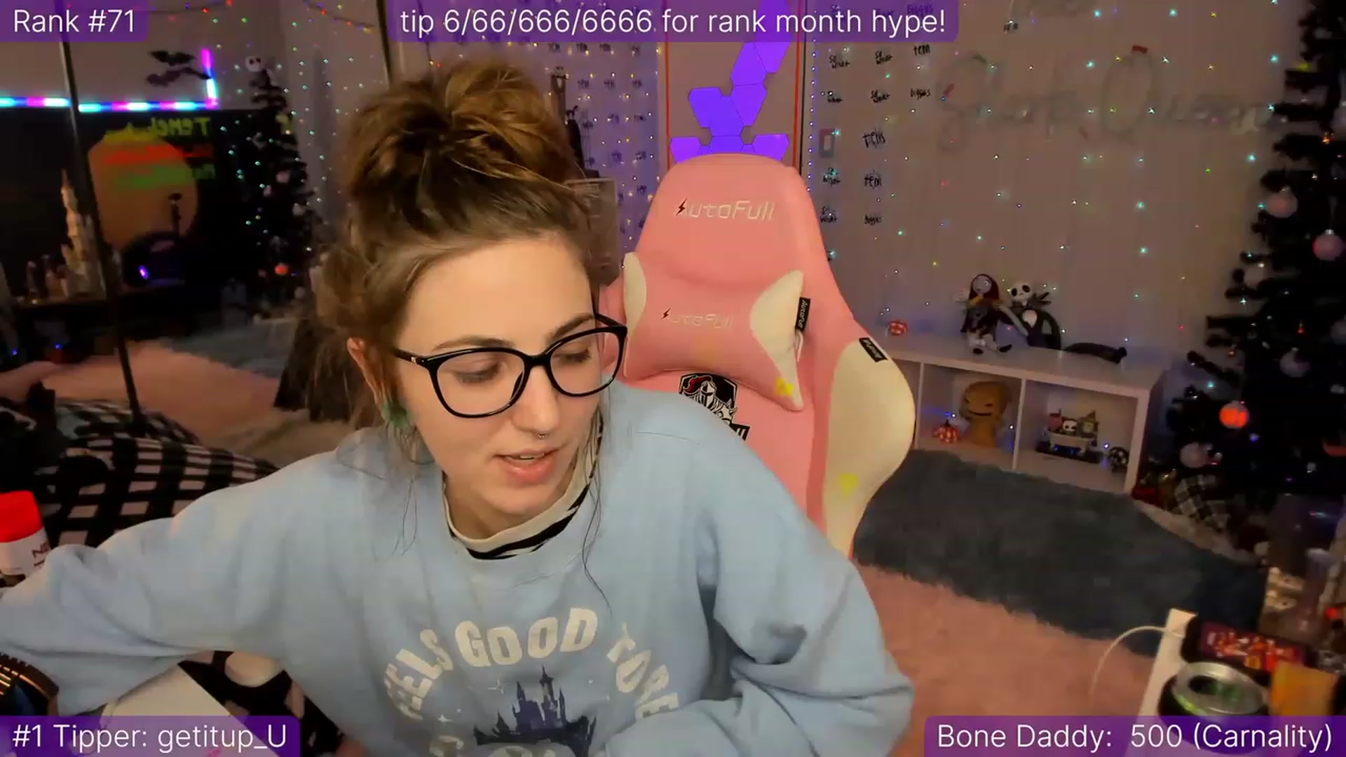 Gallery image thumbnail from TheSharkQueen's myfreecams stream on, 12/09/2022, 12:46 image 19 of 20