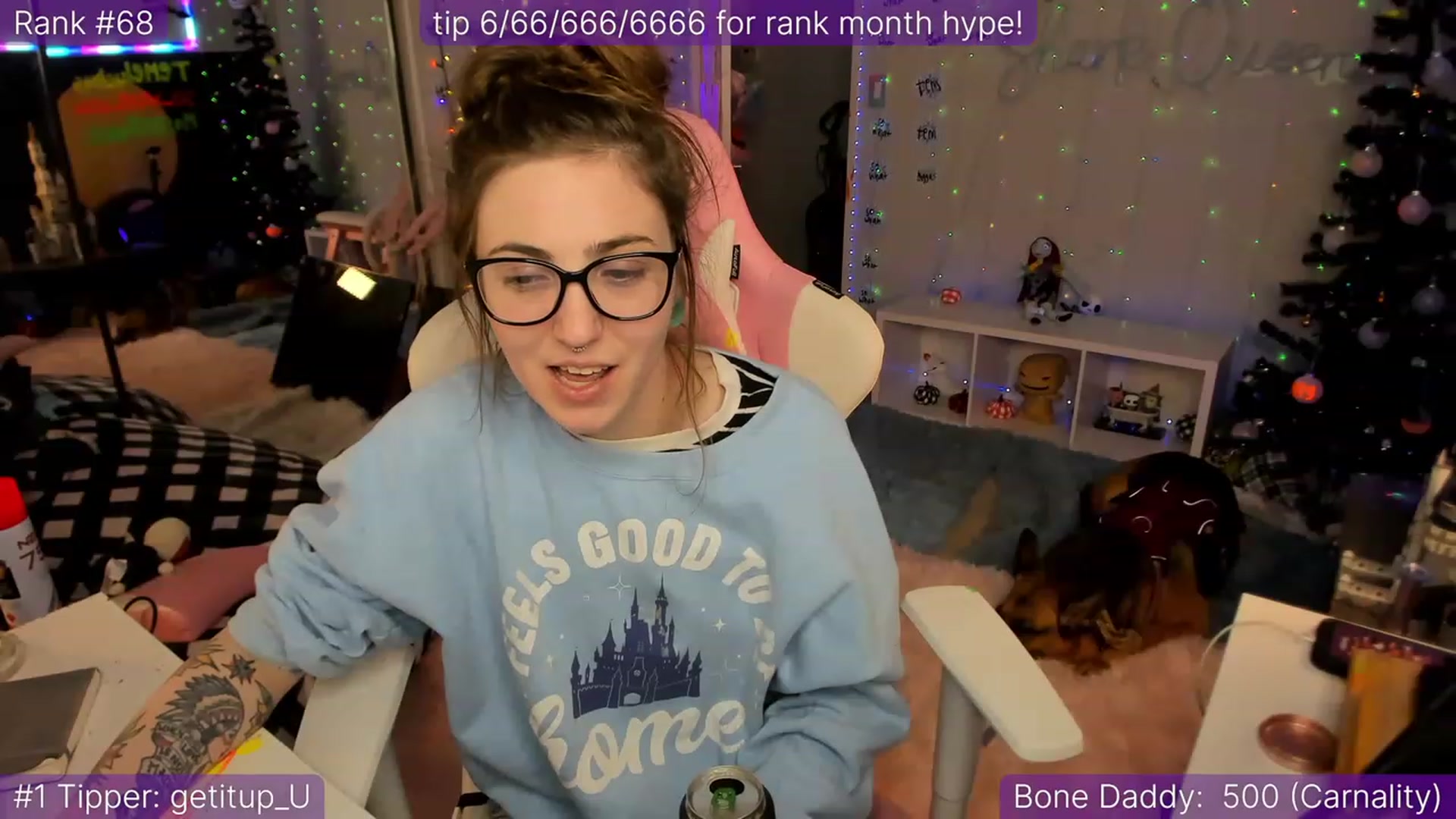 Gallery image thumbnail from TheSharkQueen's myfreecams stream on, 12/09/2022, 13:57 image 15 of 20