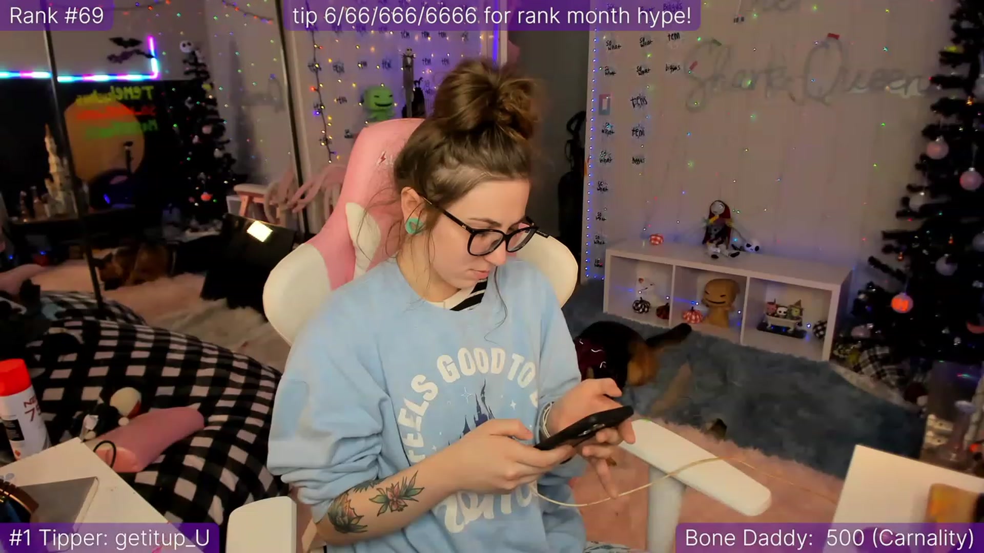 Gallery image thumbnail from TheSharkQueen's myfreecams stream on, 12/09/2022, 13:57 image 6 of 20