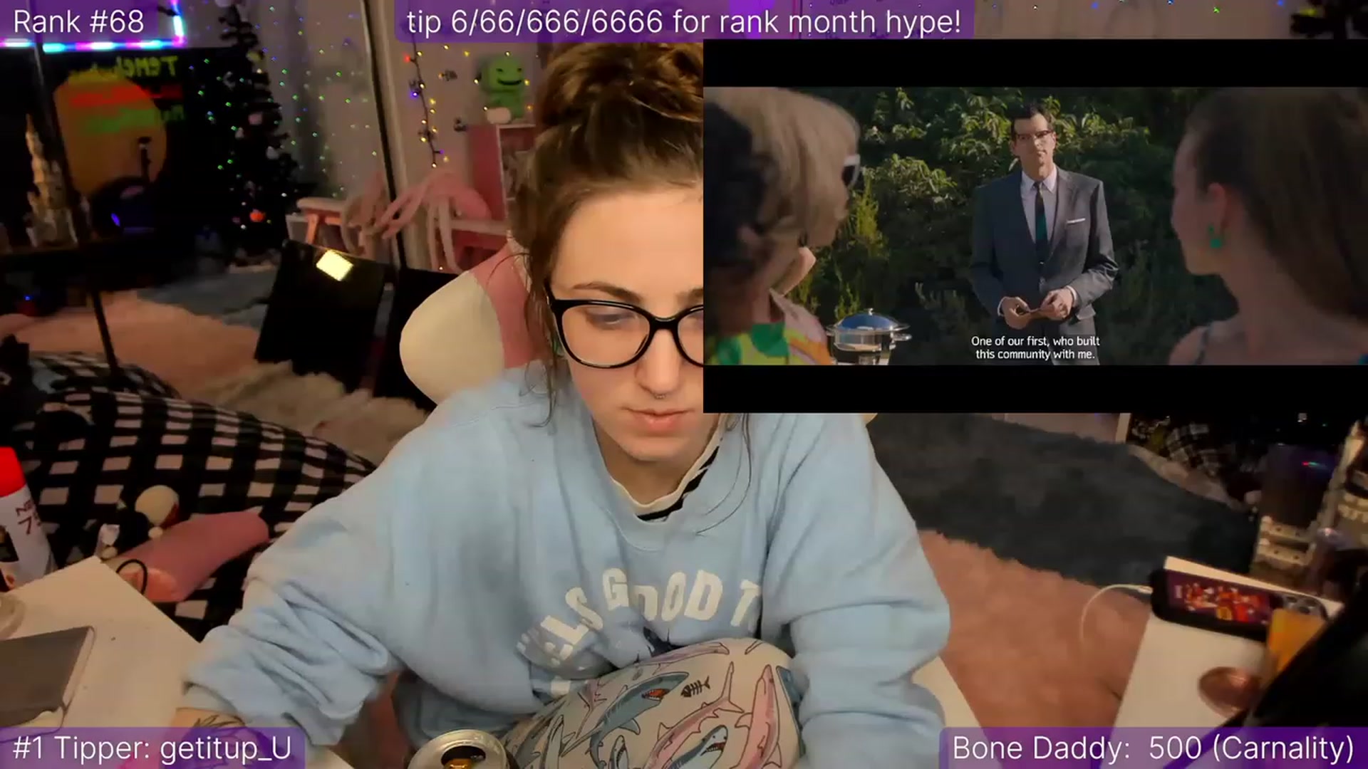 Gallery image thumbnail from TheSharkQueen's myfreecams stream on, 12/09/2022, 15:15 image 3 of 20