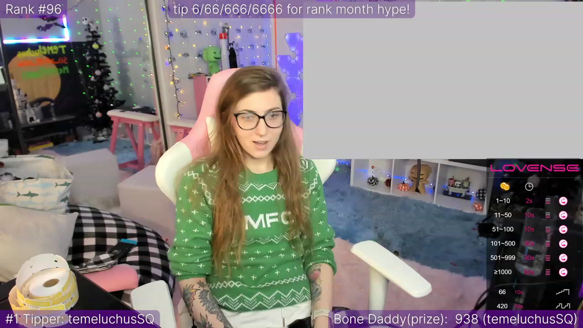 Gallery image thumbnail from TheSharkQueen's myfreecams stream on, 12/13/2022, 05:00 image 9 of 20