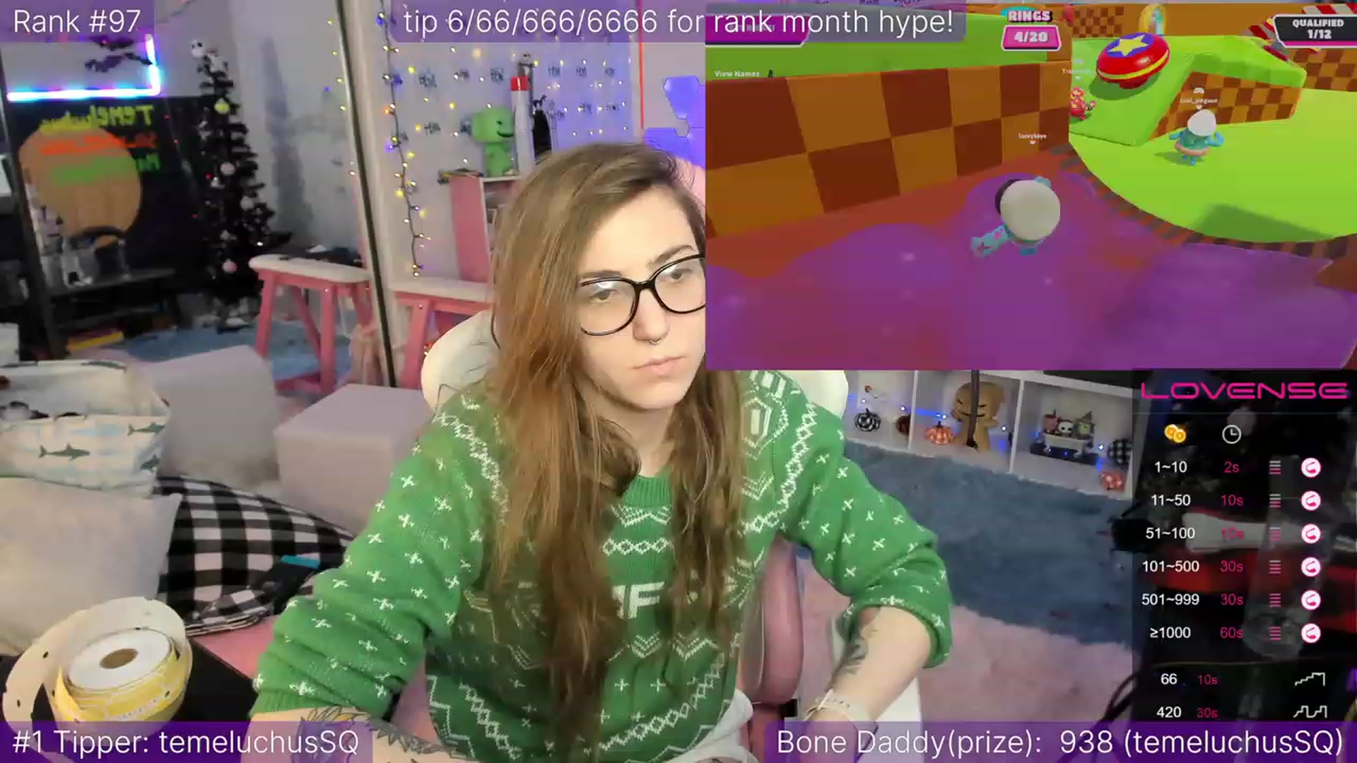 Gallery image thumbnail from TheSharkQueen's myfreecams stream on, 12/13/2022, 05:00 image 16 of 20