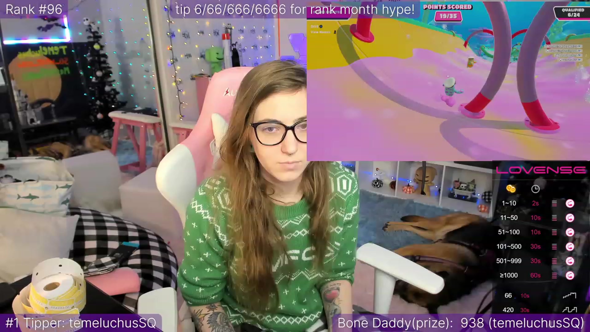 Gallery image thumbnail from TheSharkQueen's myfreecams stream on, 12/13/2022, 05:00 image 6 of 20