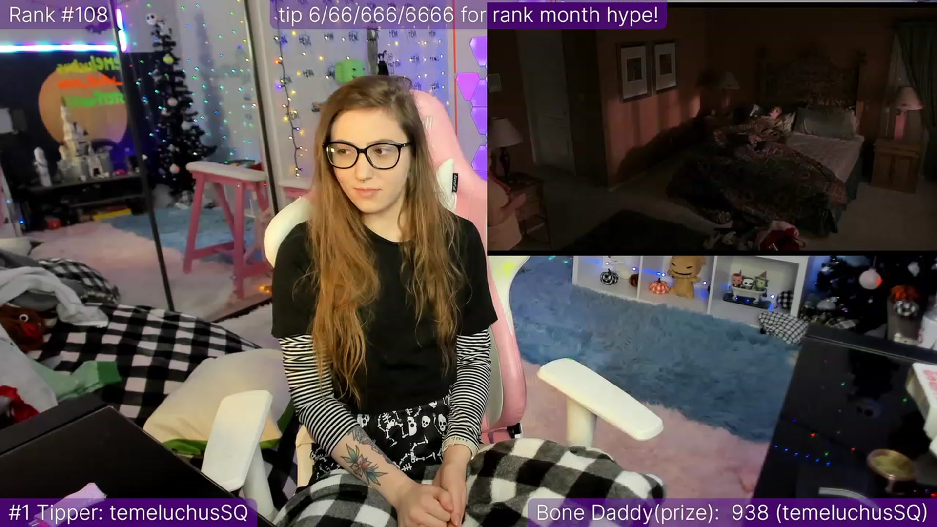 Gallery image thumbnail from TheSharkQueen's myfreecams stream on, 12/15/2022, 05:20 image 3 of 20