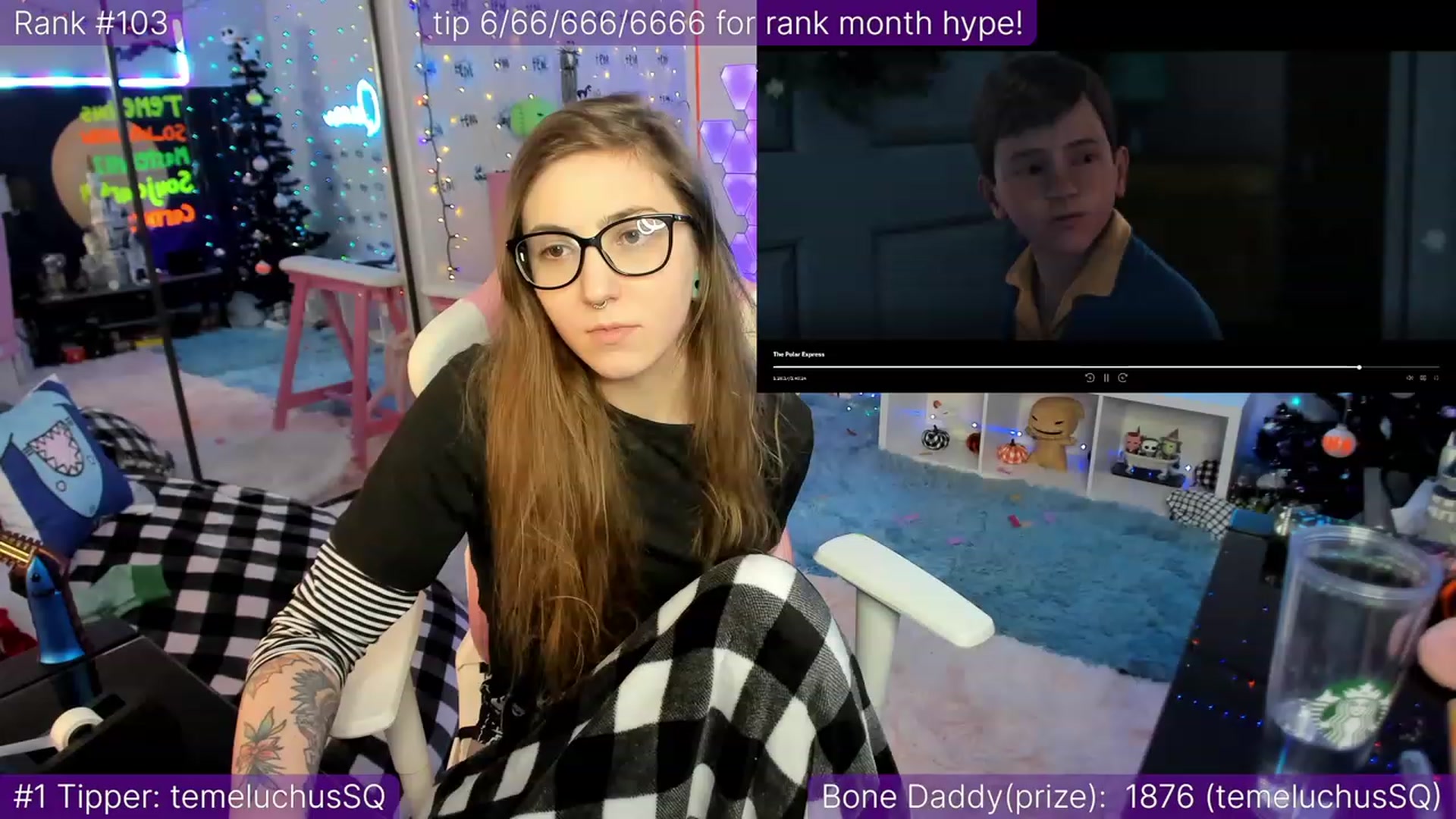 Gallery image thumbnail from TheSharkQueen's myfreecams stream on, 12/15/2022, 05:58 image 1 of 20