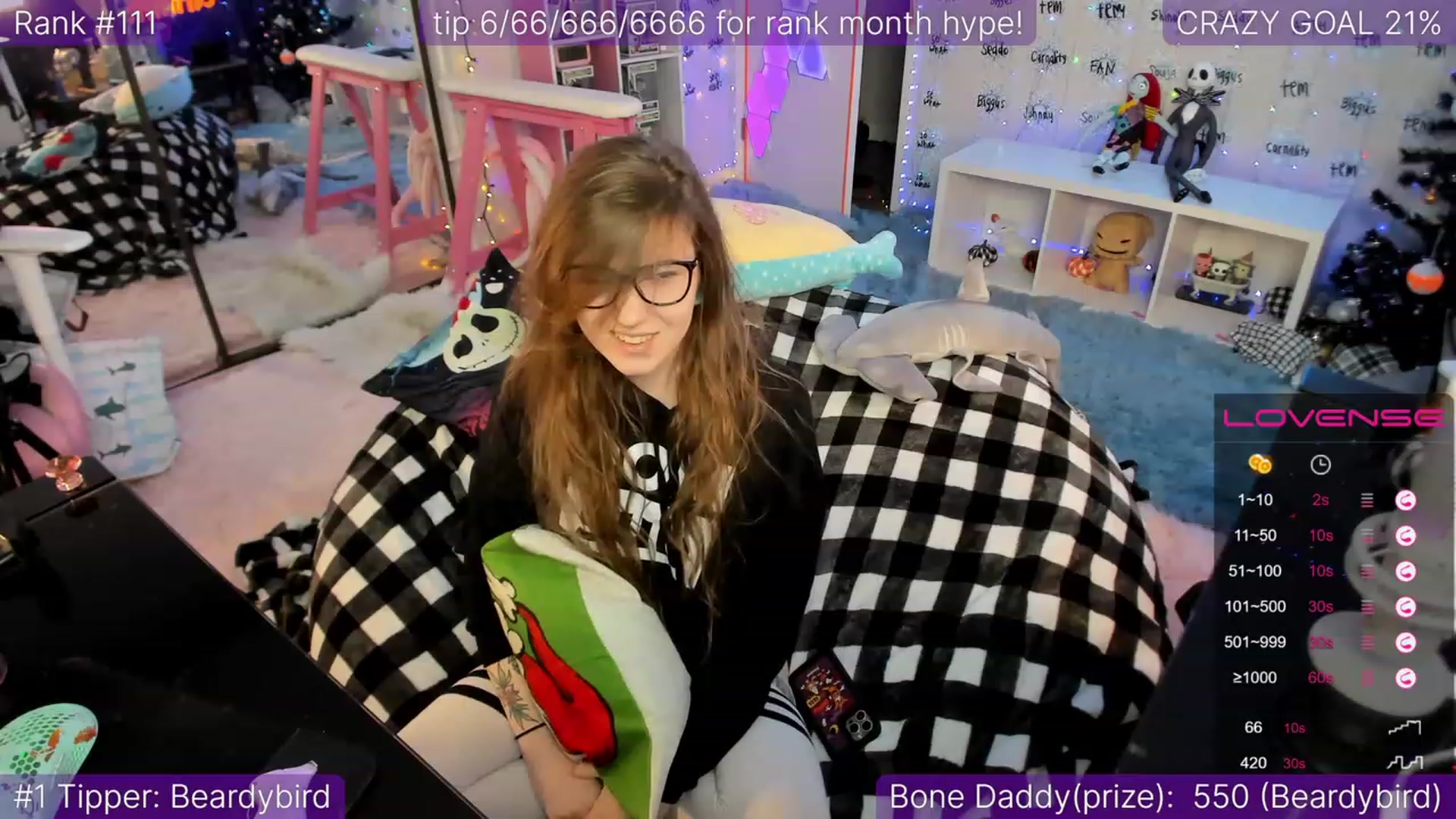 Gallery image thumbnail from TheSharkQueen's myfreecams stream on, 12/18/2022, 07:52 image 18 of 20