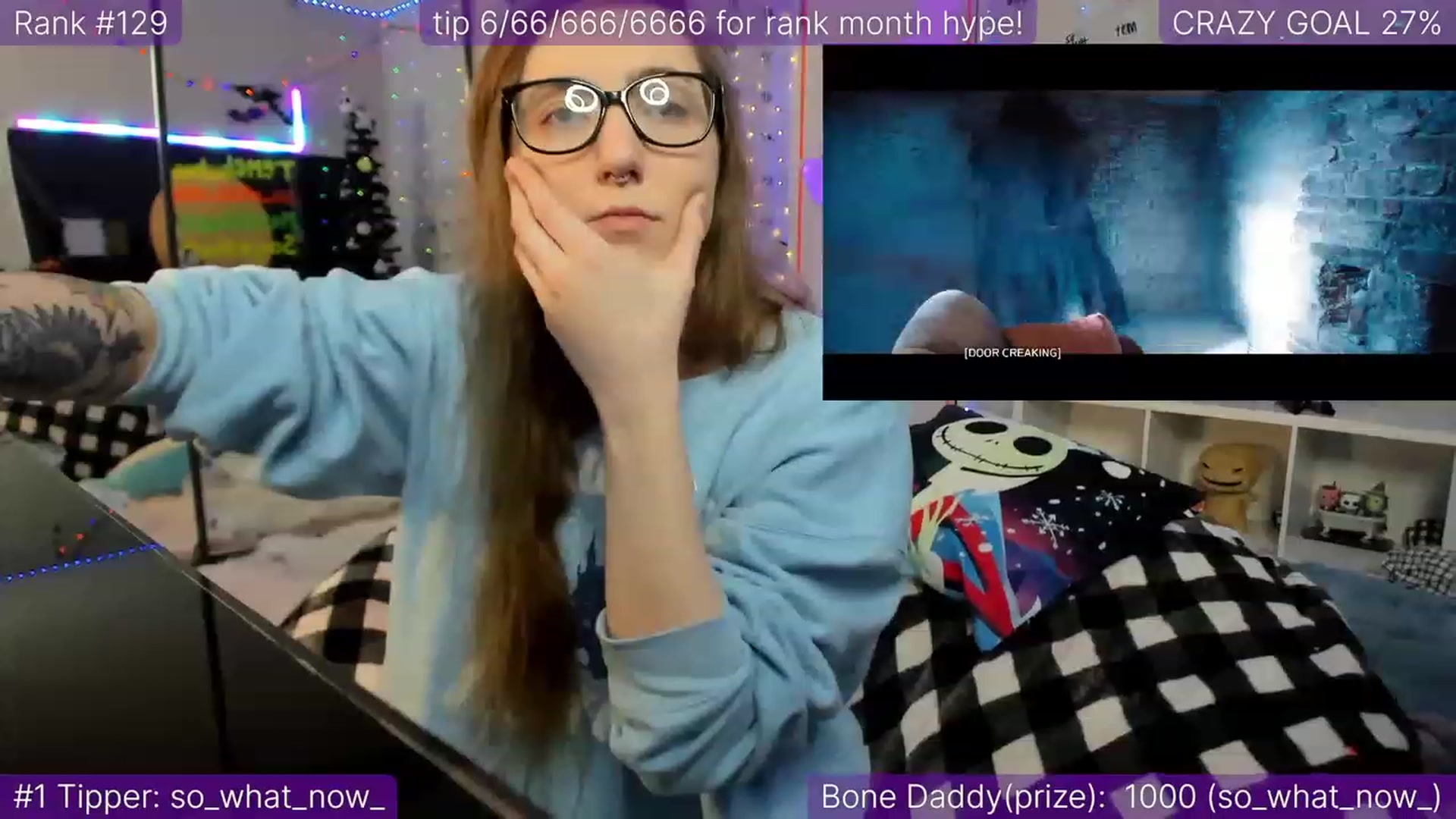 Gallery image thumbnail from TheSharkQueen's myfreecams stream on, 12/21/2022, 24:02 image 3 of 20