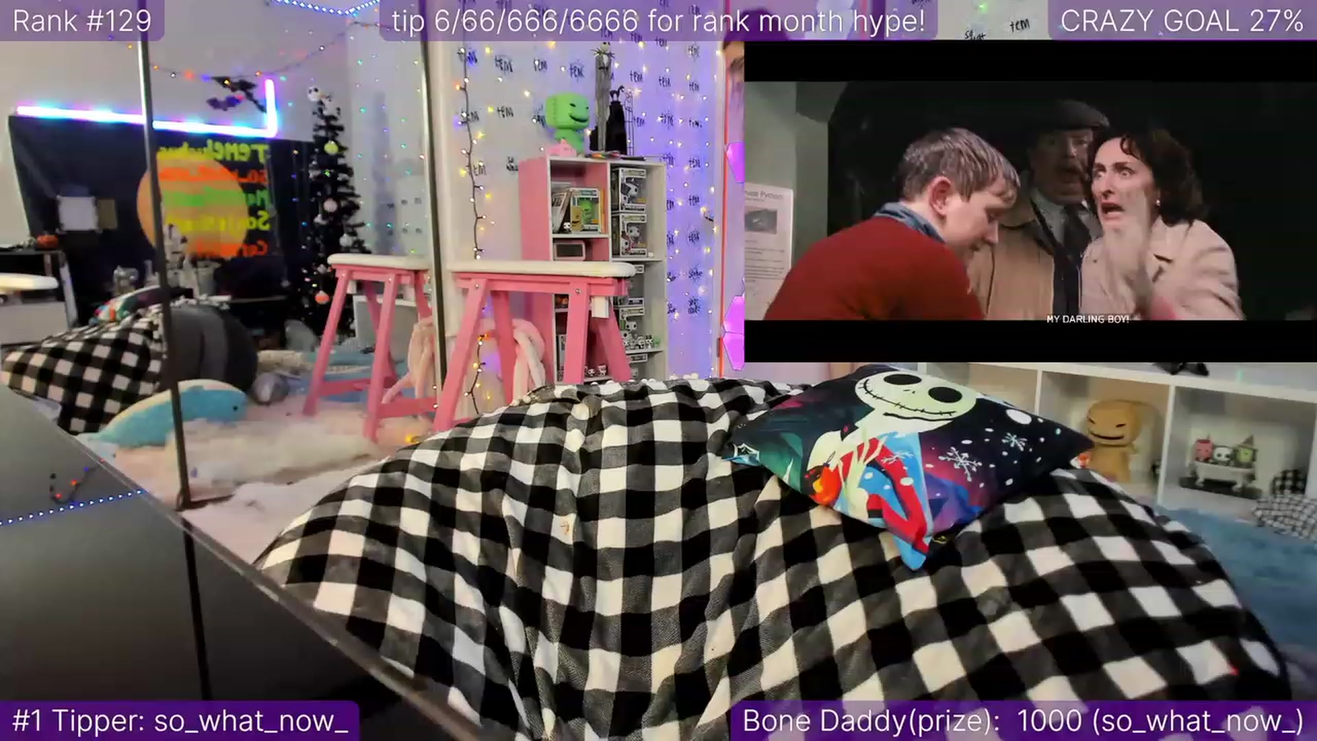 Gallery image thumbnail from TheSharkQueen's myfreecams stream on, 12/21/2022, 24:02 image 1 of 20