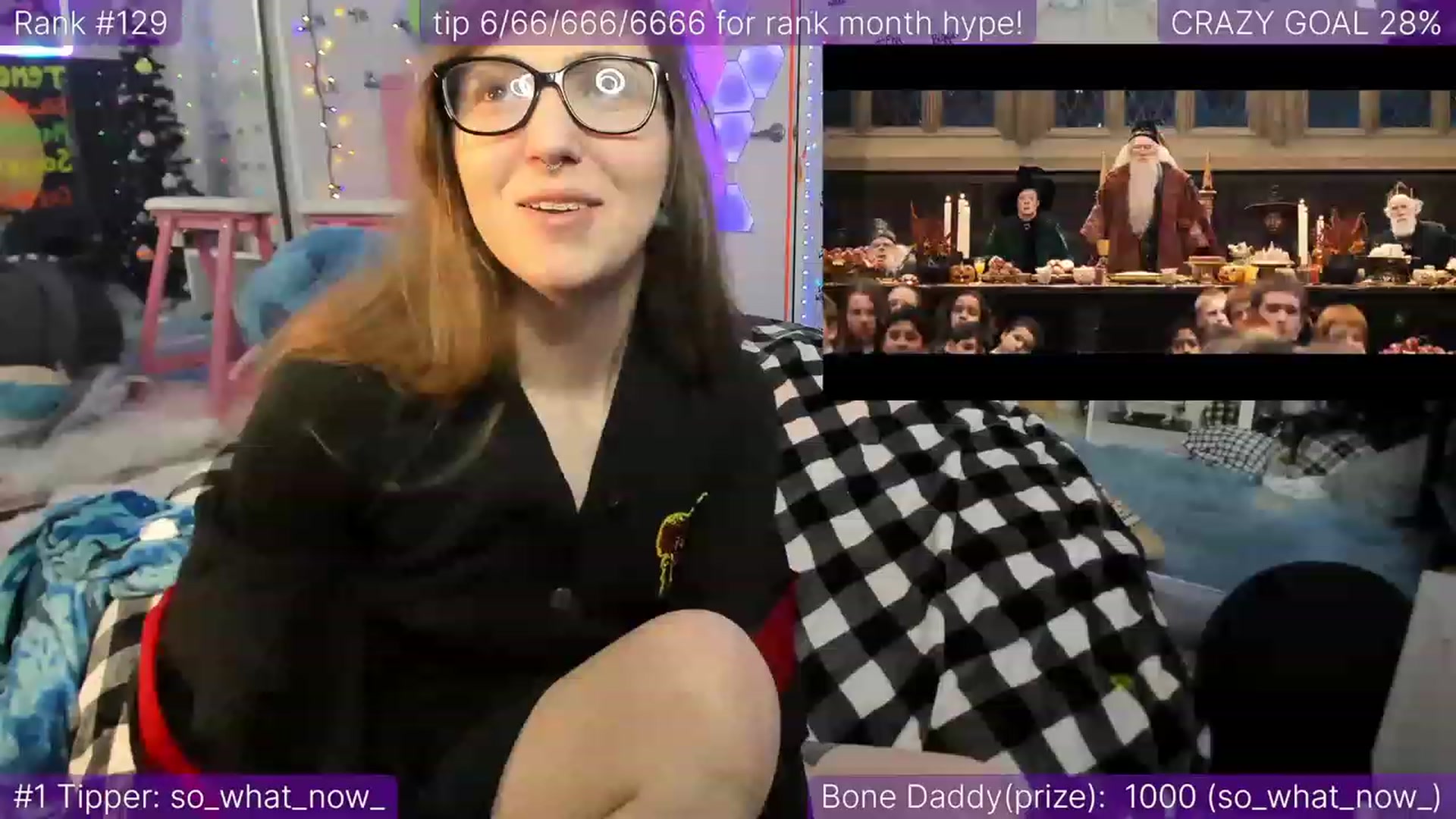 Gallery image thumbnail from TheSharkQueen's myfreecams stream on, 12/21/2022, 01:24 image 2 of 20
