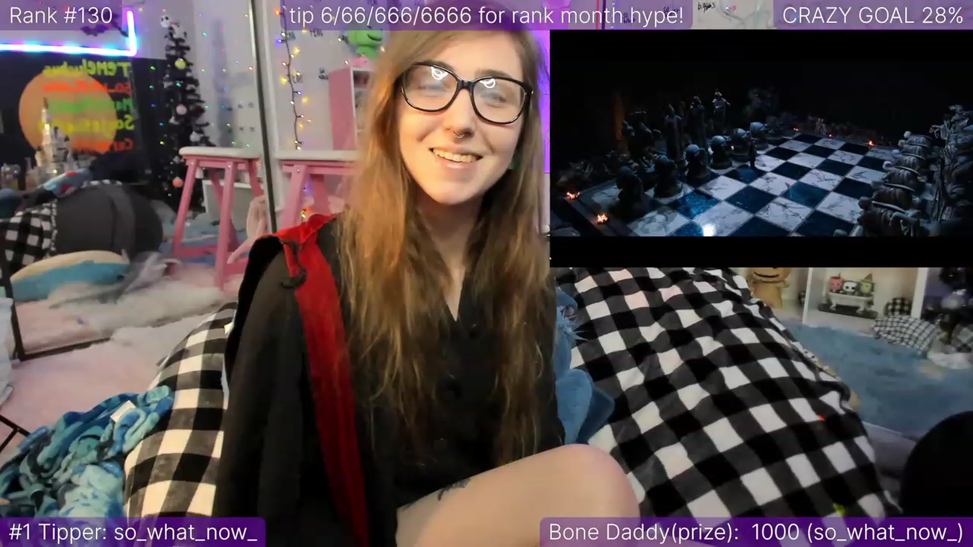 Gallery image thumbnail from TheSharkQueen's myfreecams stream on, 12/21/2022, 01:24 image 15 of 20