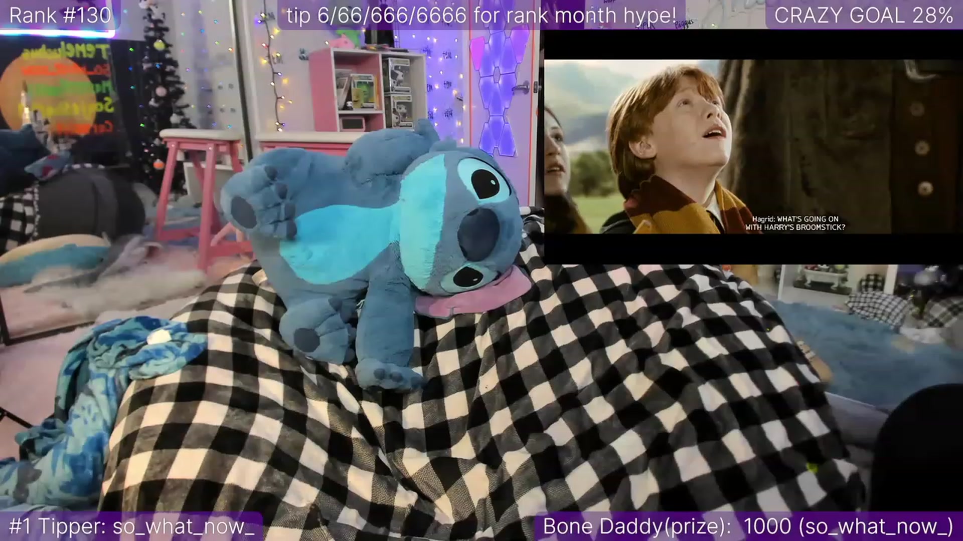 Gallery image thumbnail from TheSharkQueen's myfreecams stream on, 12/21/2022, 01:24 image 5 of 20