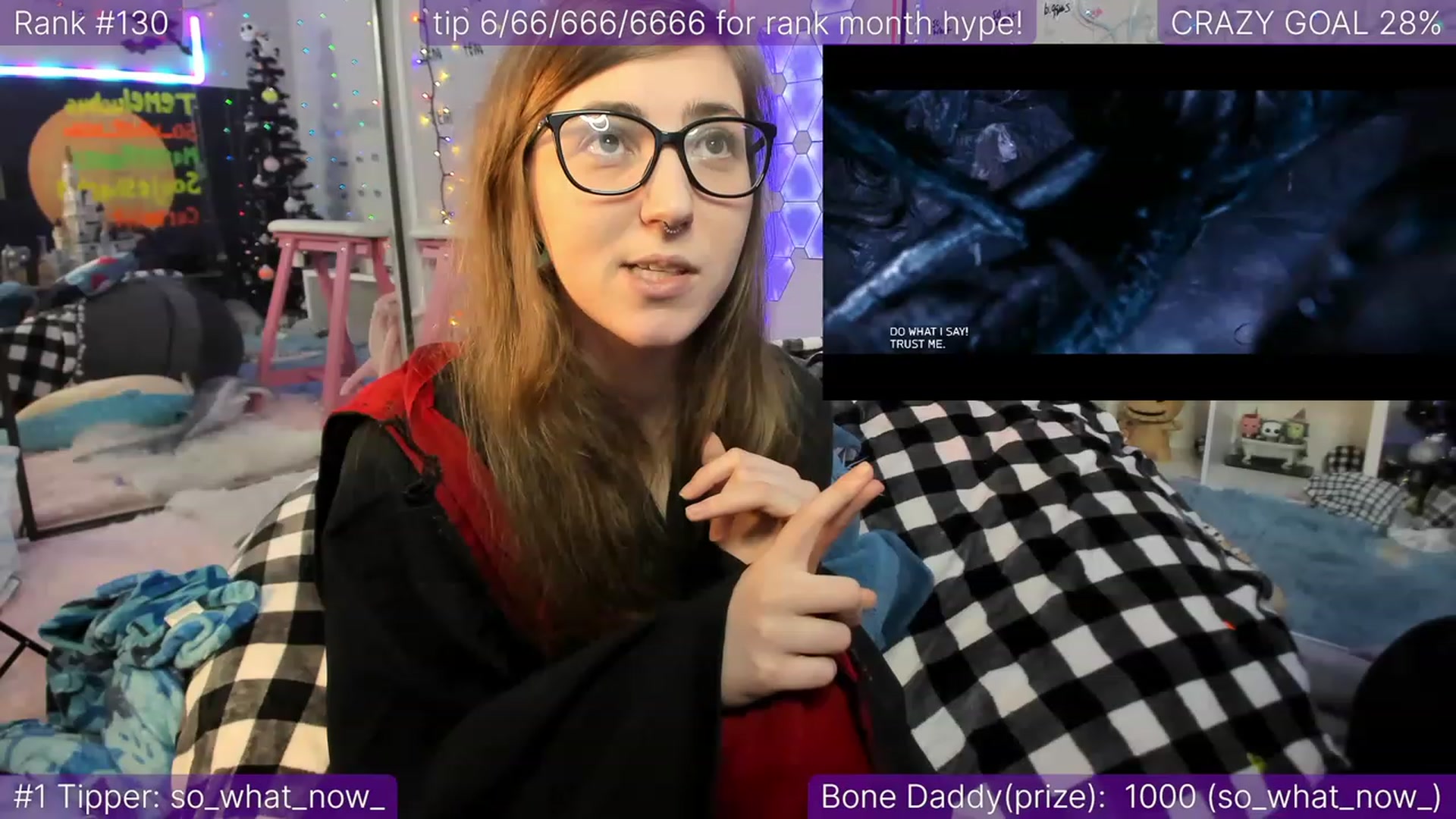 Gallery image thumbnail from TheSharkQueen's myfreecams stream on, 12/21/2022, 01:24 image 14 of 20