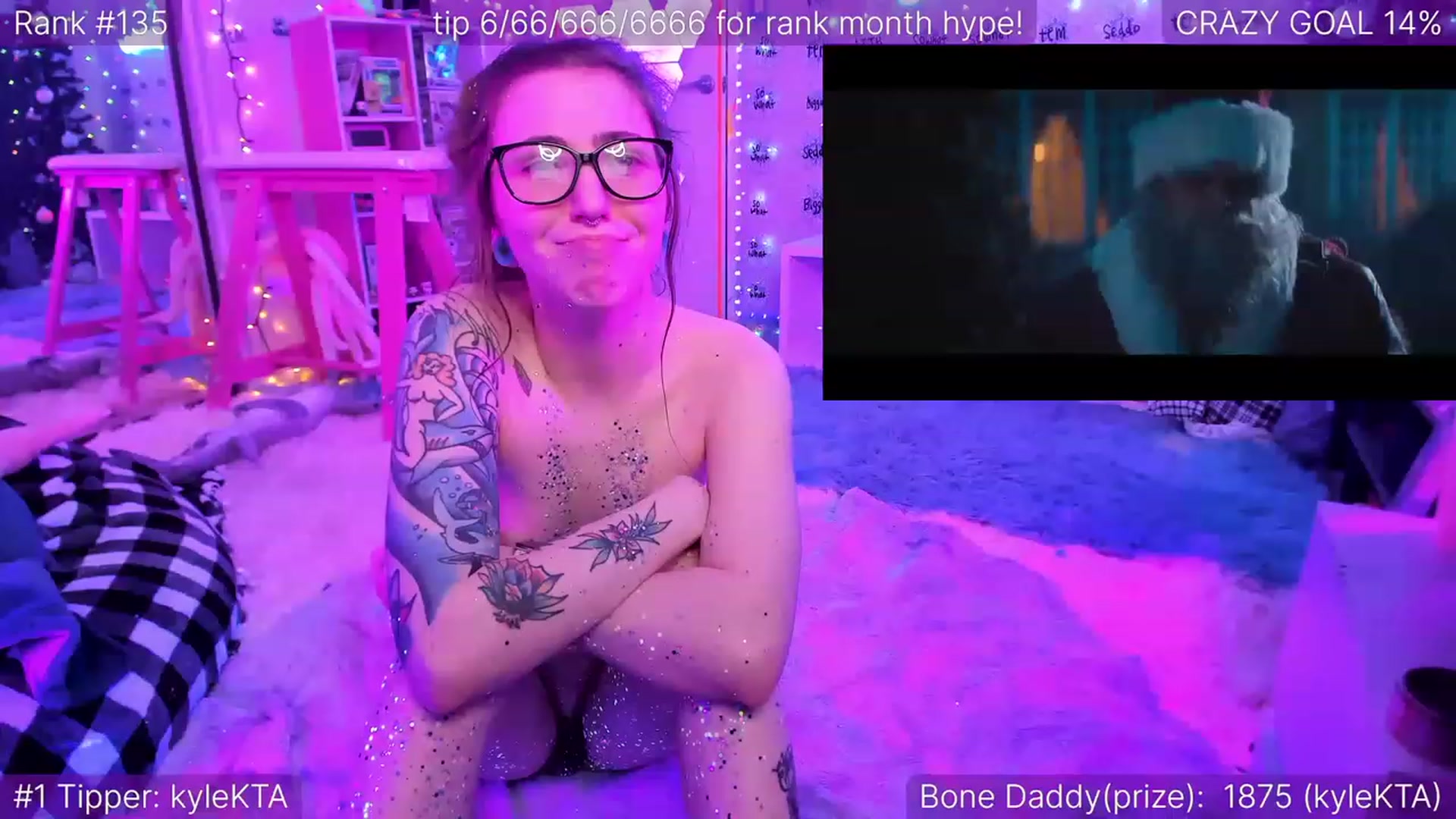 Gallery image thumbnail from TheSharkQueen's myfreecams stream on, 12/24/2022, 08:10 image 15 of 20