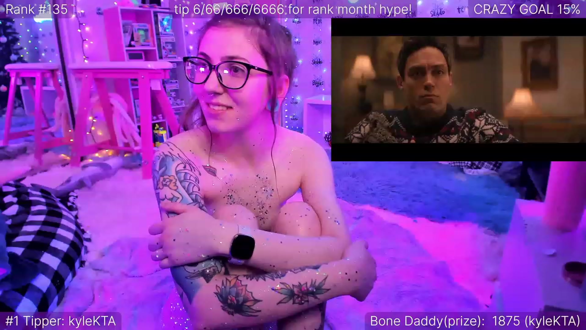 Gallery image thumbnail from TheSharkQueen's myfreecams stream on, 12/24/2022, 08:10 image 19 of 20