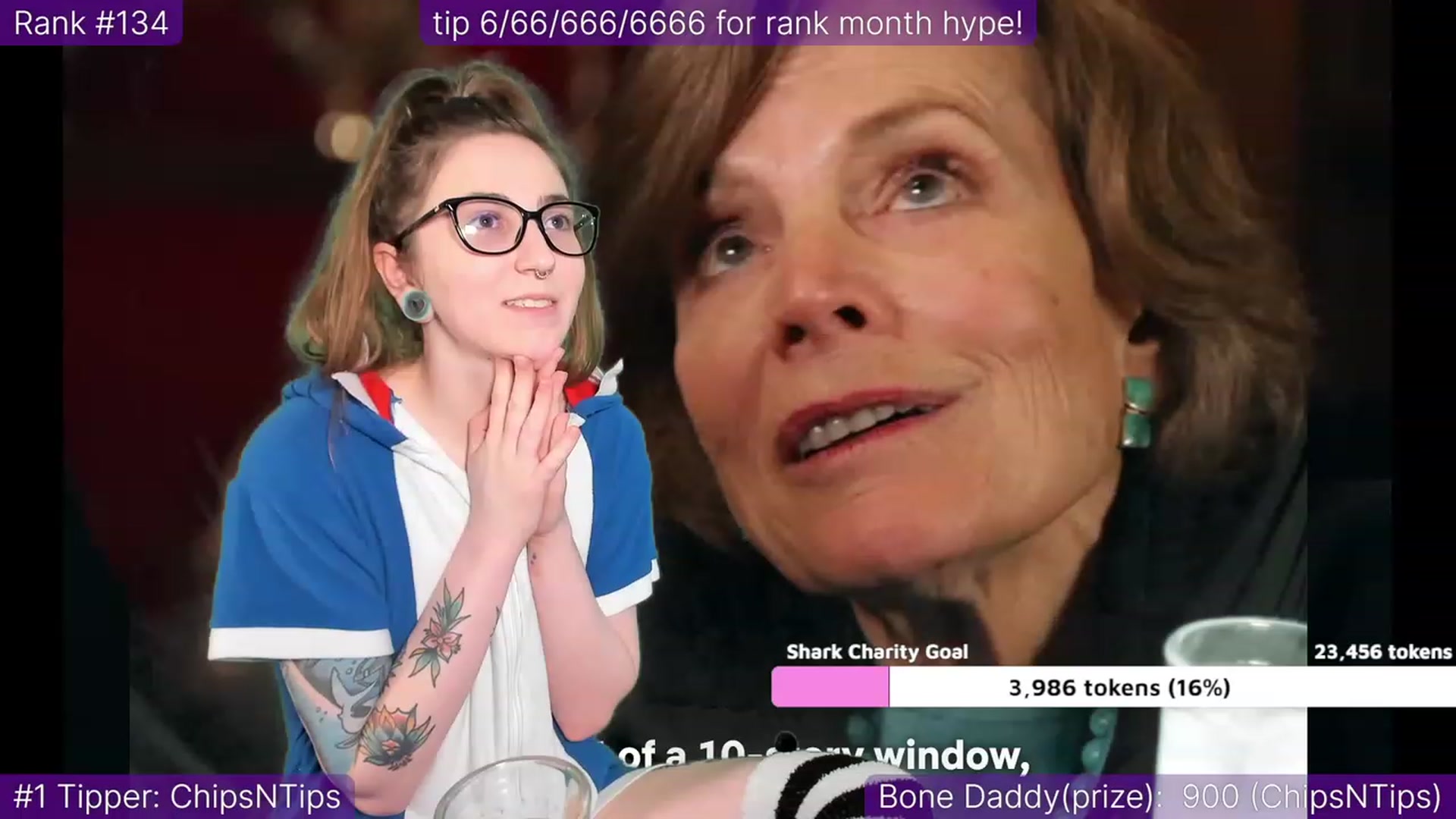 Gallery image thumbnail from TheSharkQueen's myfreecams stream on, 12/25/2022, 07:37 image 12 of 20