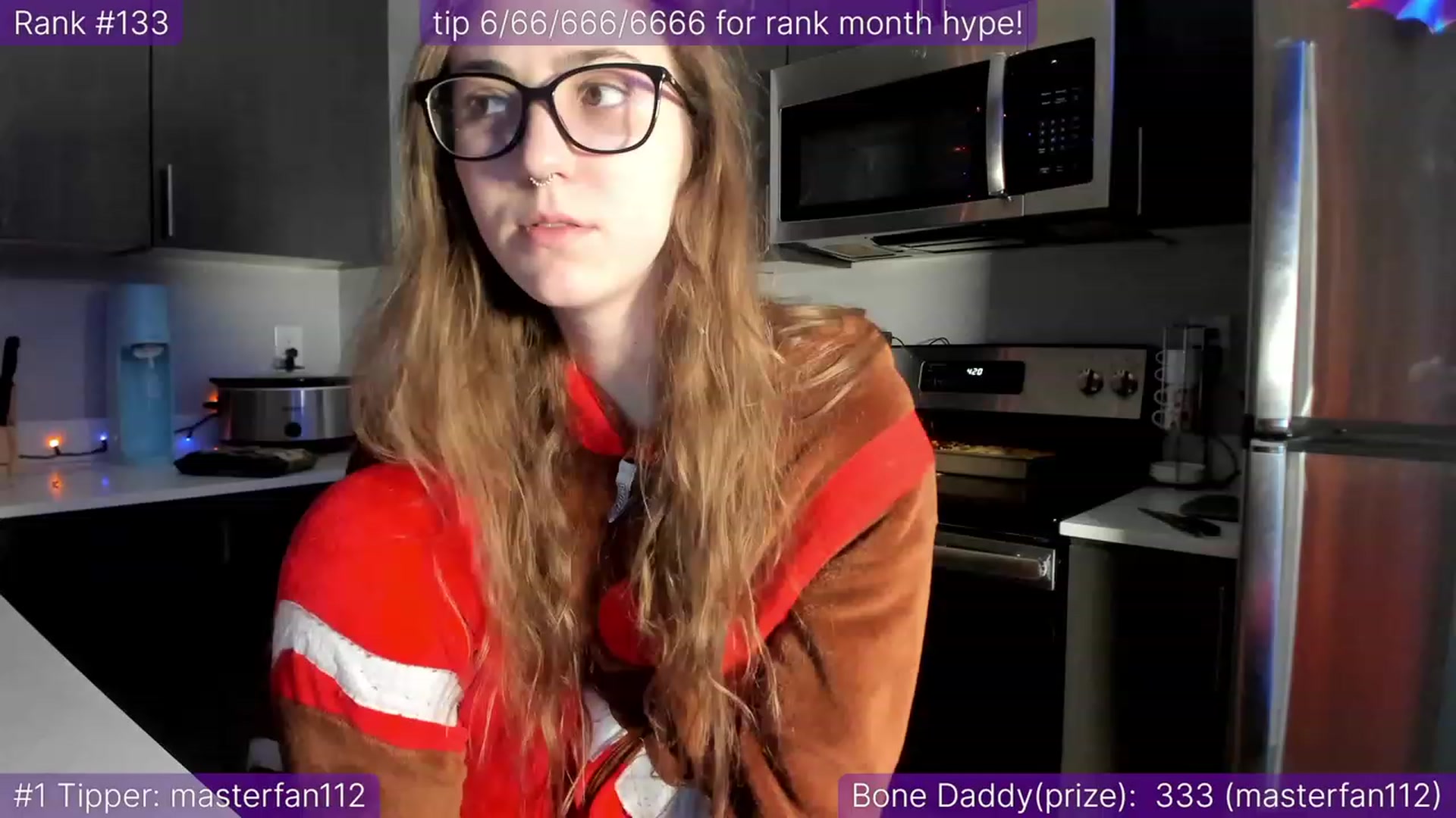 Gallery image thumbnail from TheSharkQueen's myfreecams stream on, 12/26/2022, 03:06 image 13 of 20