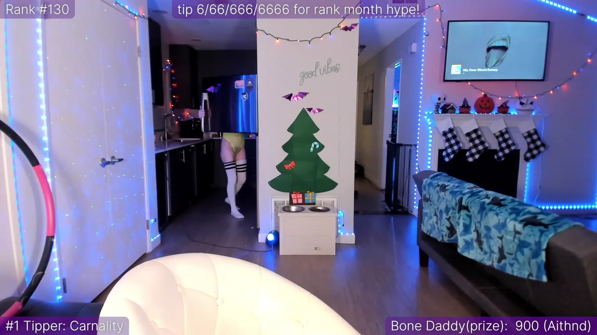 Gallery image thumbnail from TheSharkQueen's myfreecams stream on, 12/28/2022, 04:38 image 1 of 20